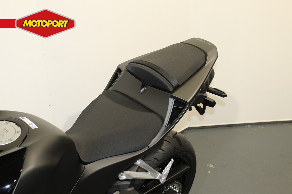 HONDA - CBR 600 RR