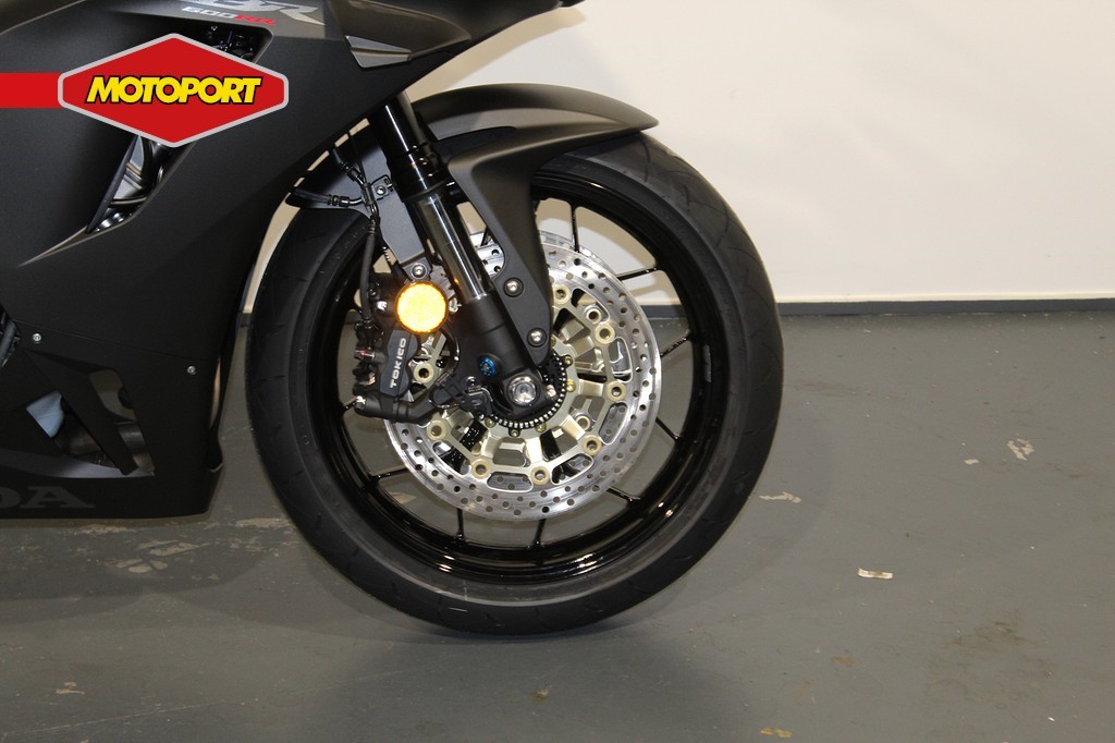HONDA - CBR 600 RR