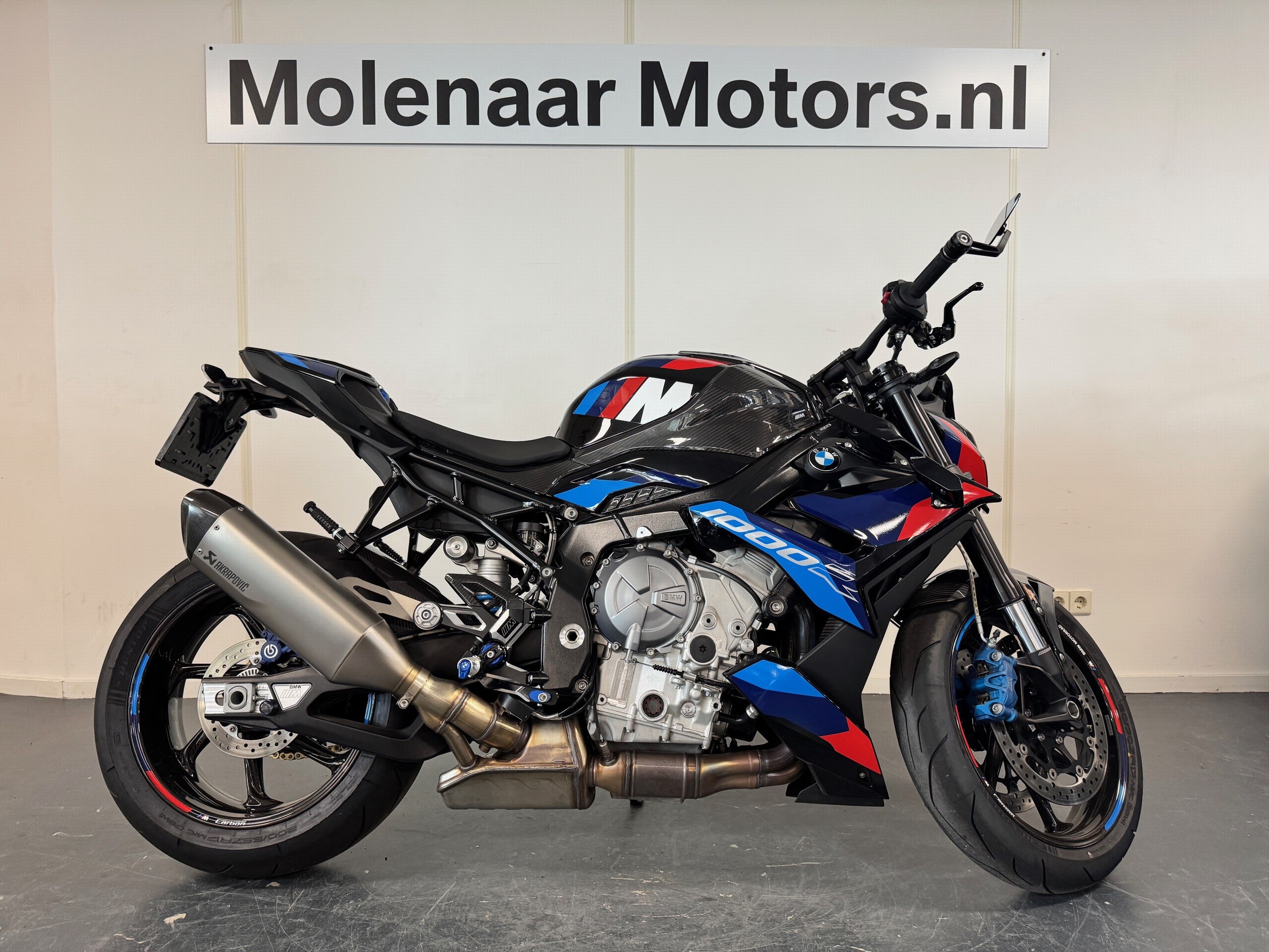 BMW - M1000 R