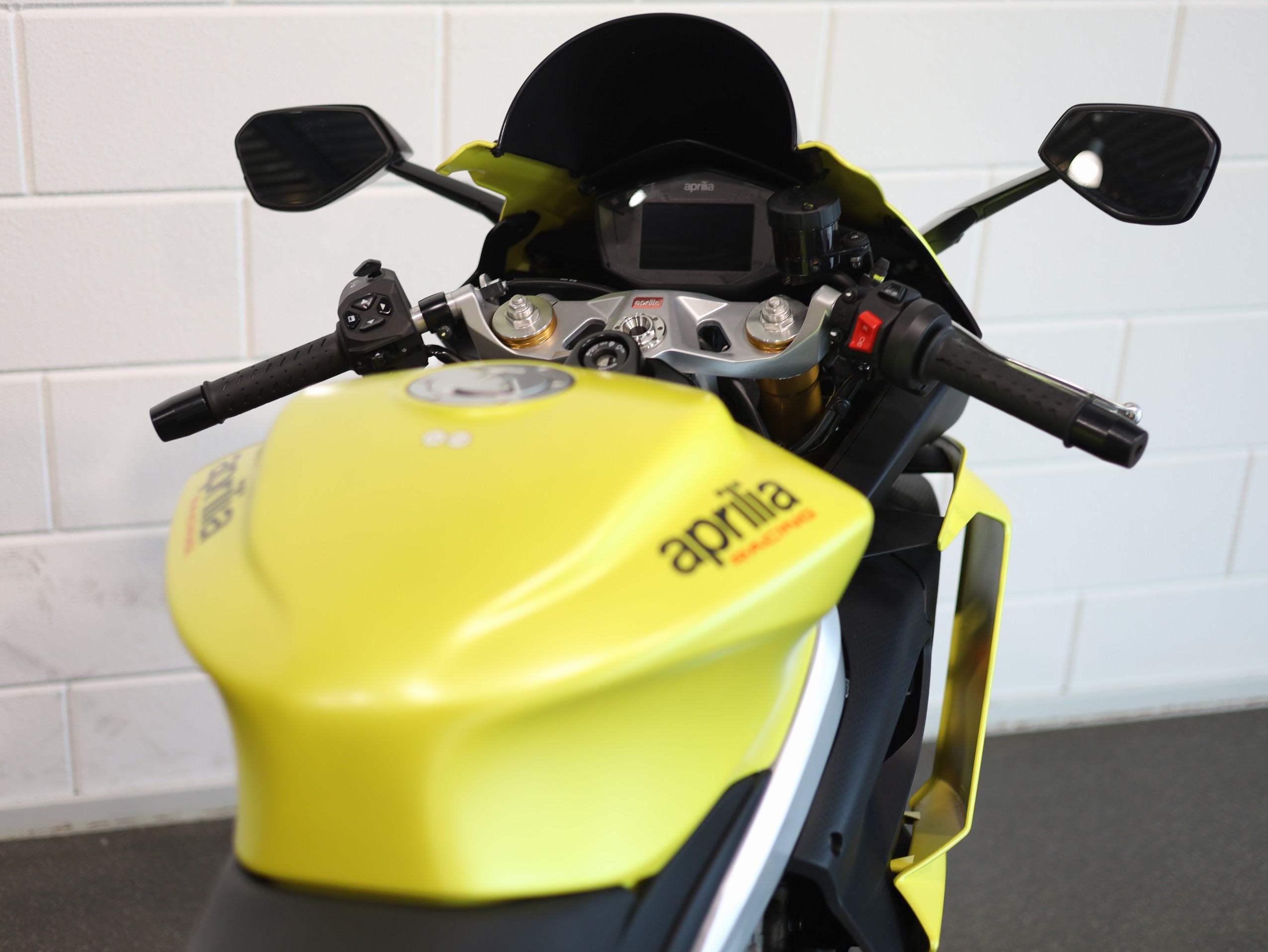 APRILIA - RS 660