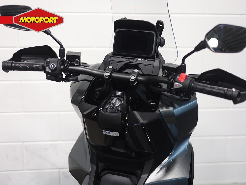 HONDA - ADV 350