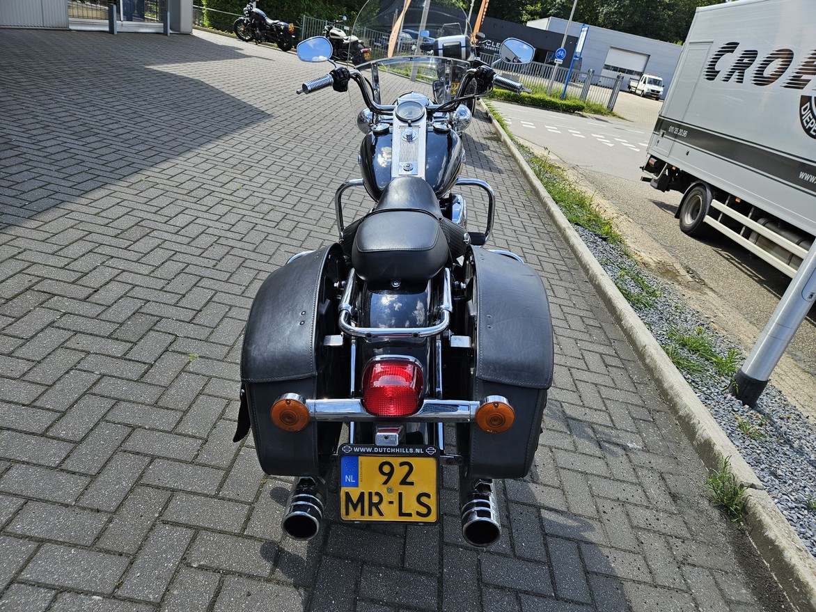 HARLEY-DAVIDSON - FLHRCI ROAD KING CLASSIC (EFI)