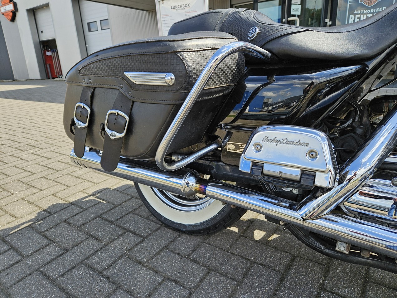 HARLEY-DAVIDSON - FLHRCI ROAD KING CLASSIC (EFI)