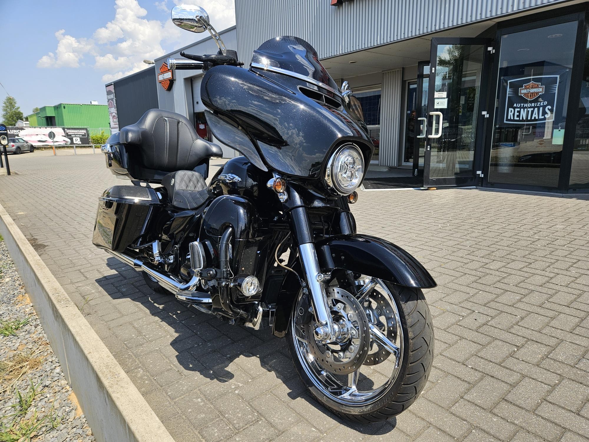 HARLEY-DAVIDSON - FLHXSE CVO Street Glide