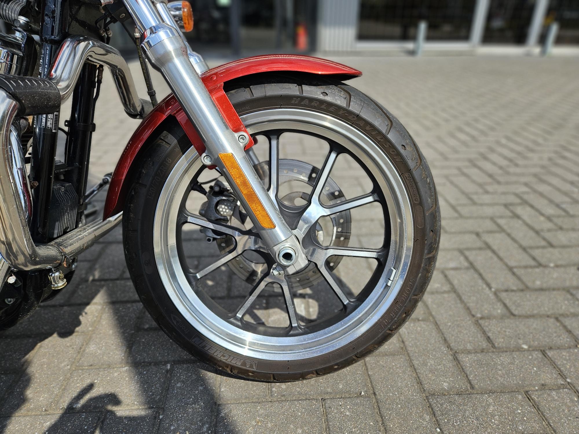 HARLEY-DAVIDSON - XL1200T