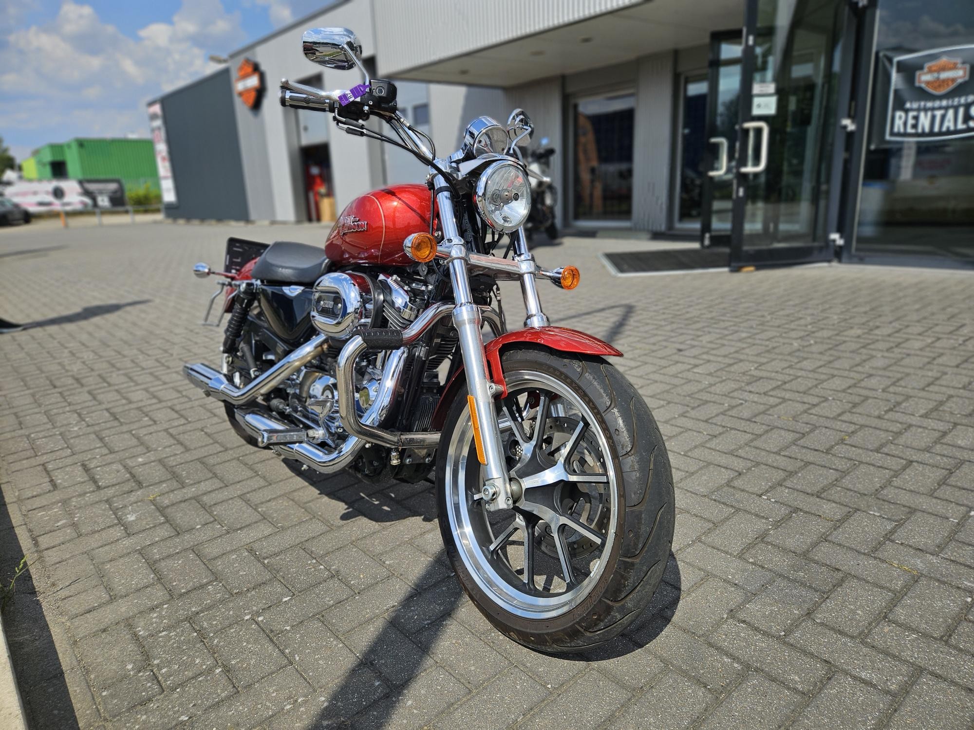 HARLEY-DAVIDSON - XL1200T