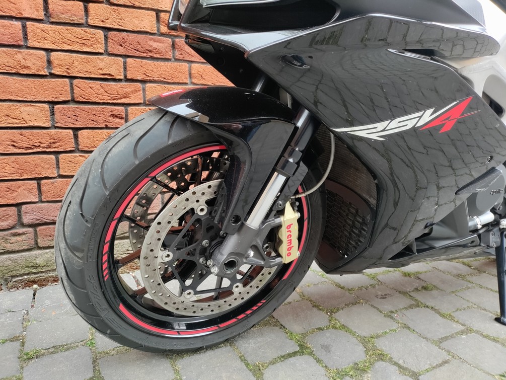 APRILIA - RSV4