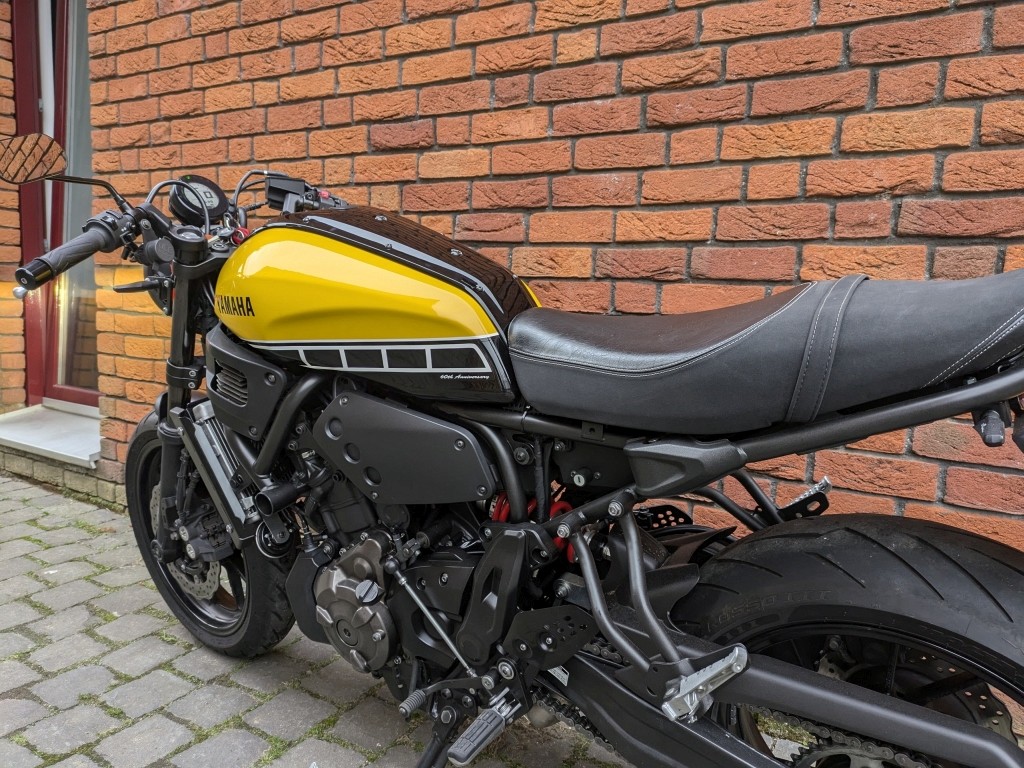 YAMAHA - XSR 700