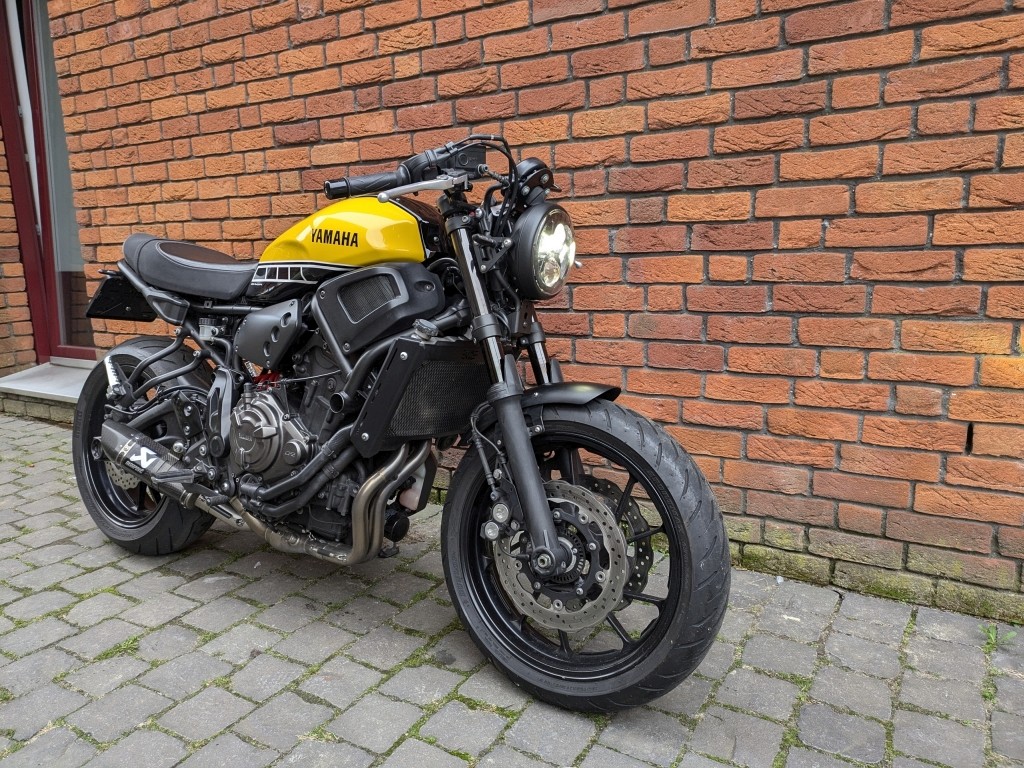 YAMAHA - XSR 700