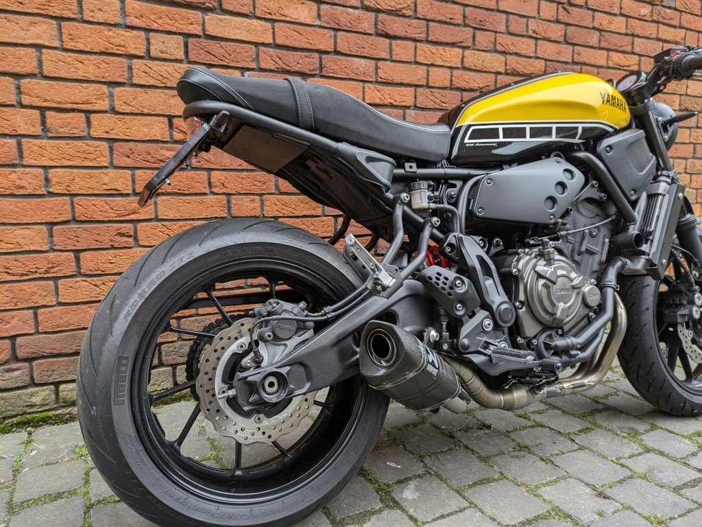 YAMAHA - XSR 700
