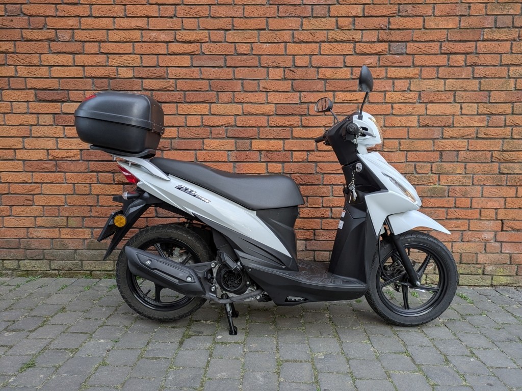 SUZUKI - Address 110