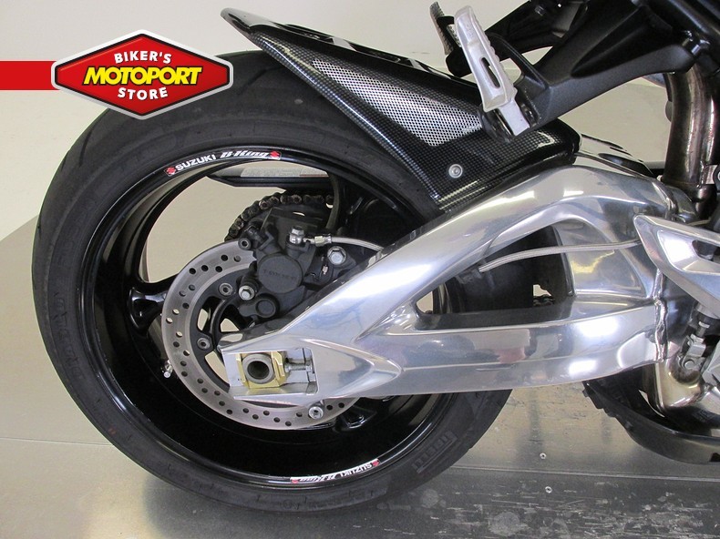 SUZUKI - GSX1300 B-KING