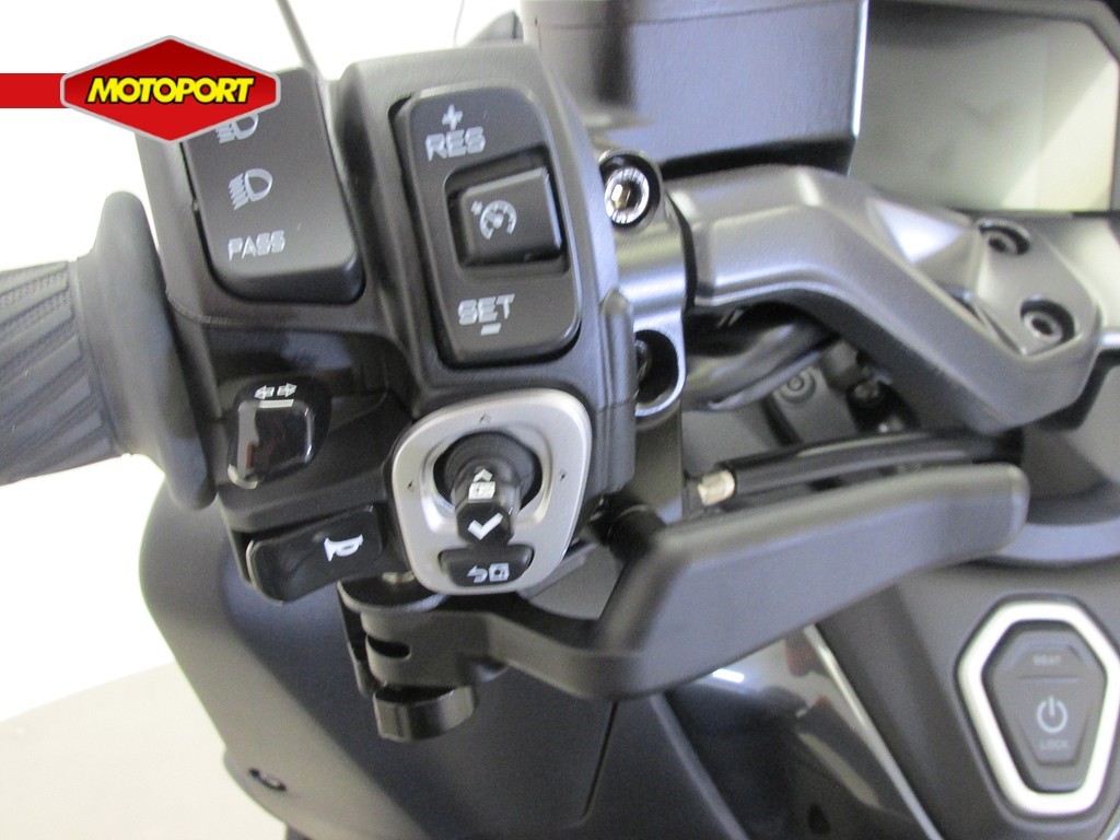 YAMAHA - T-MAX 560 TECH MAX