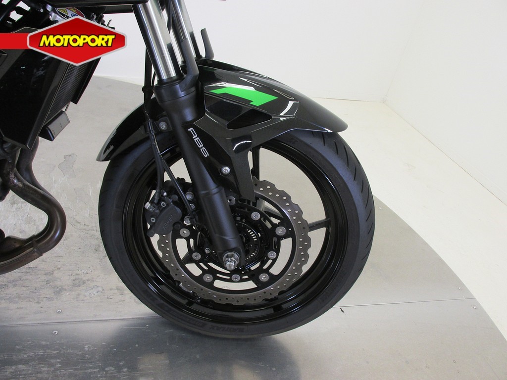 KAWASAKI - Z400