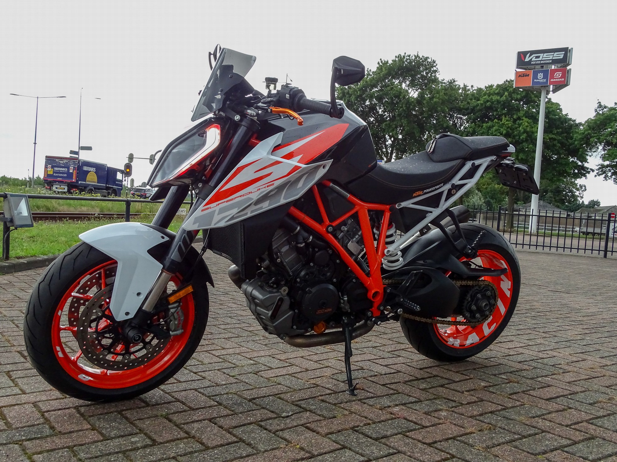KTM 1290 SUPER DUKE R