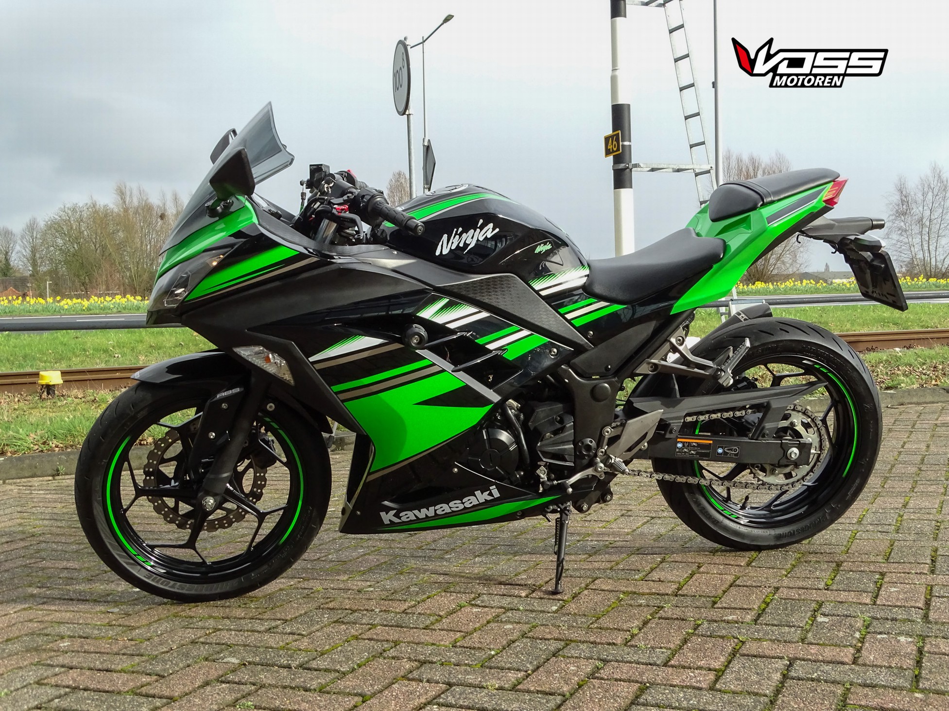 KAWASAKI NINJA 300 ABS