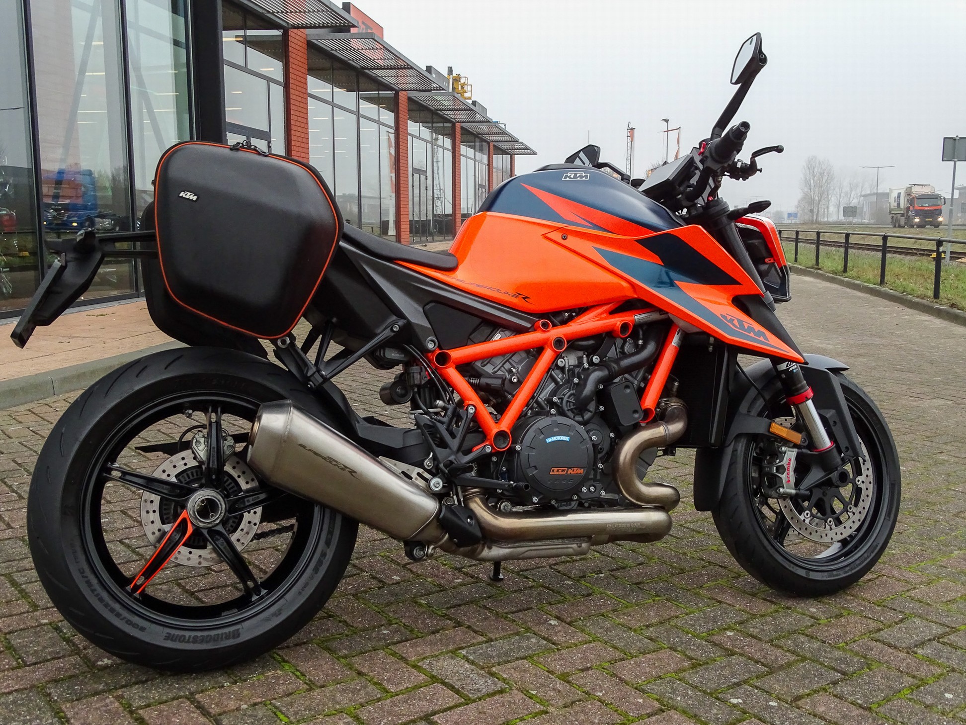 KTM 1290 SUPER DUKE R