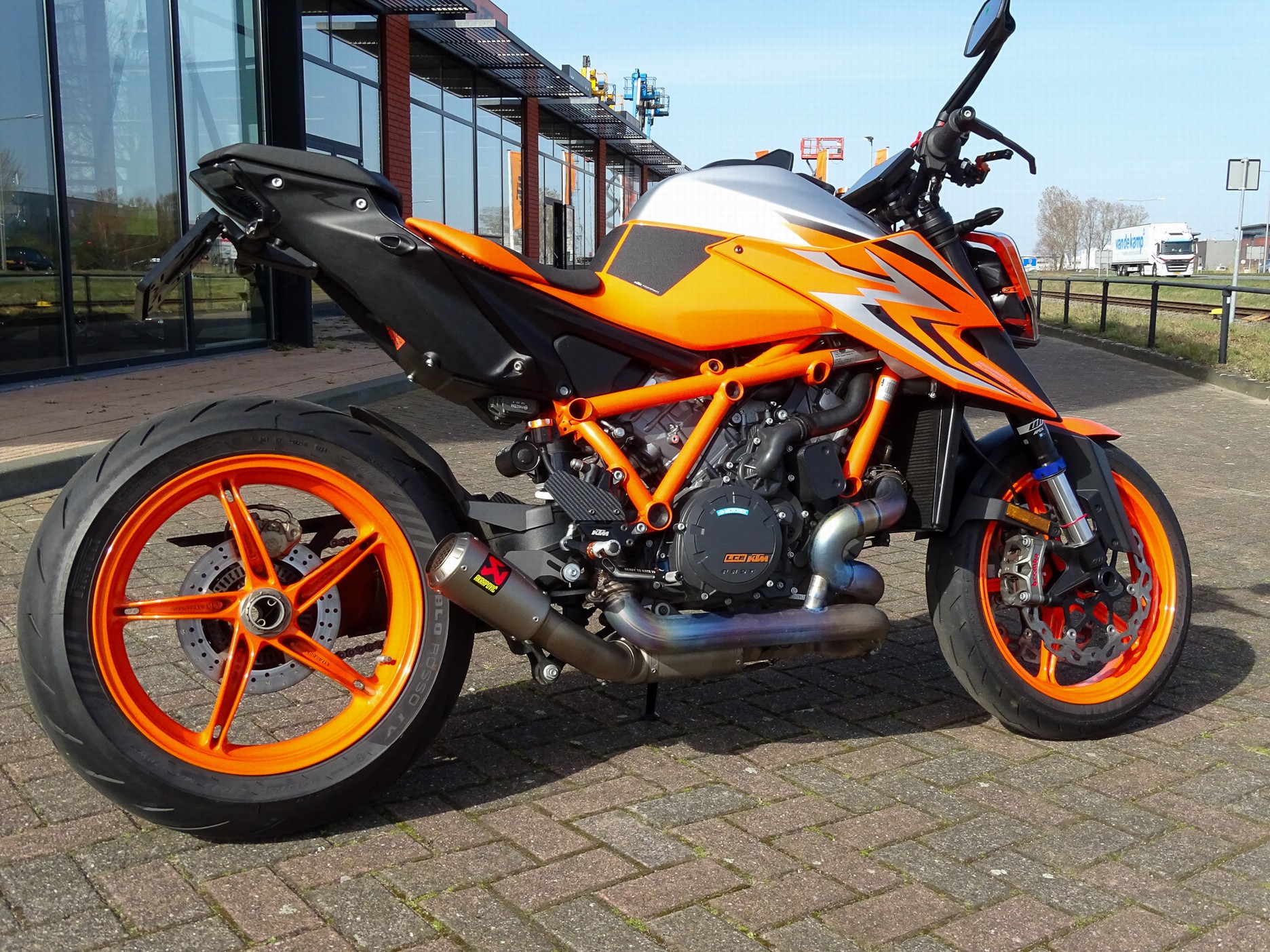 KTM 1290 SUPER DUKE R EVO