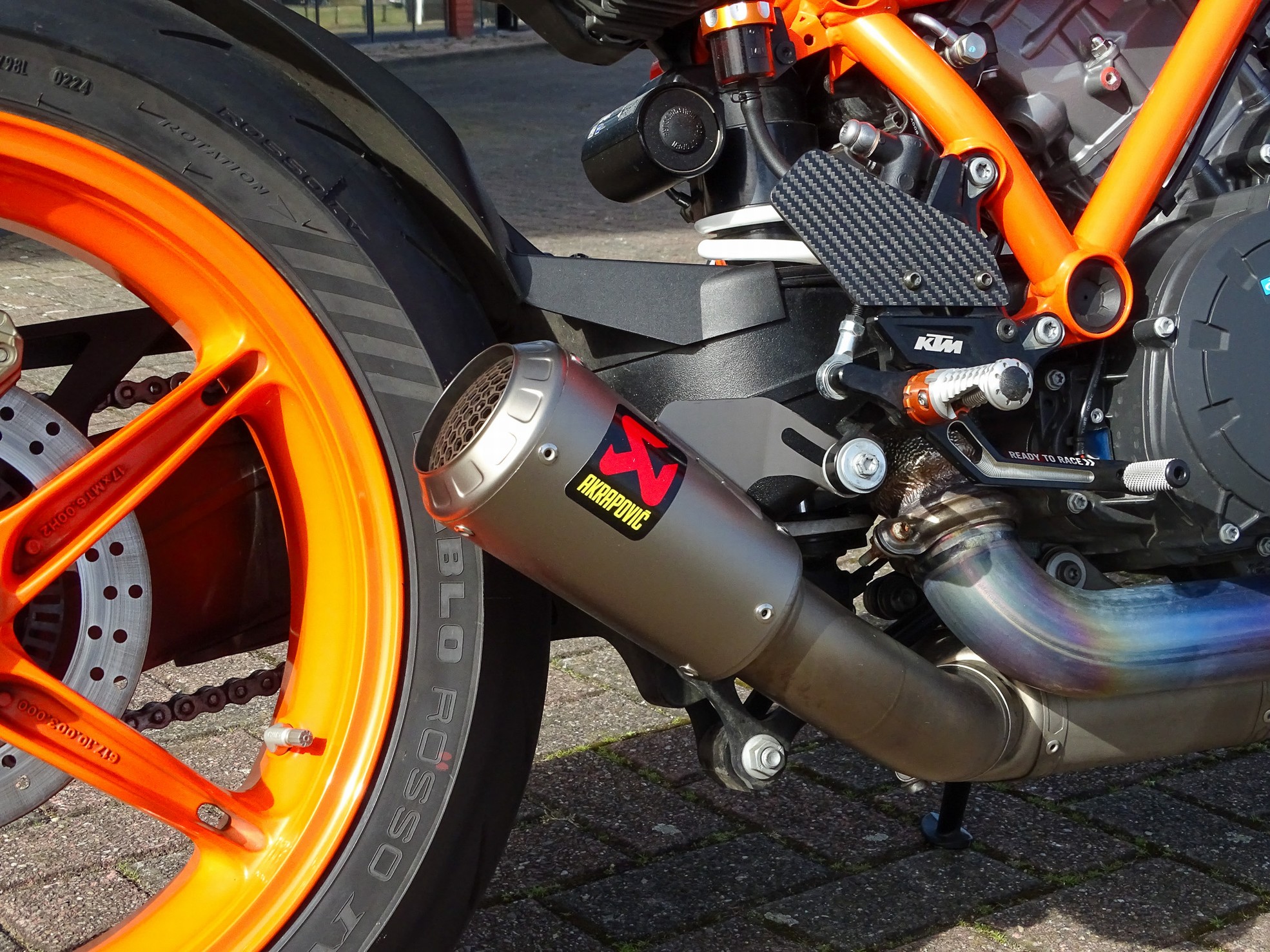 KTM 1290 SUPER DUKE R EVO