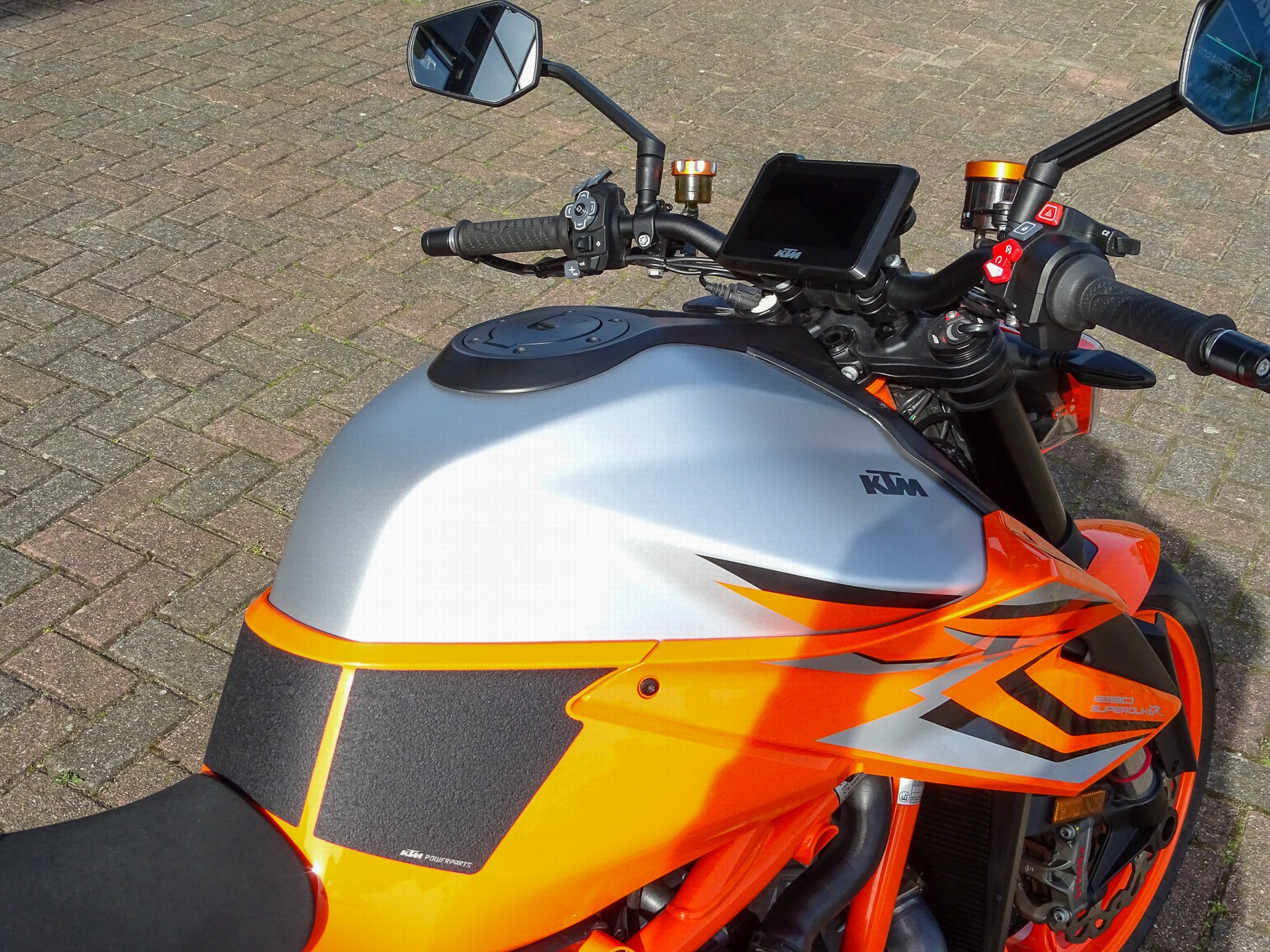KTM 1290 SUPER DUKE R EVO