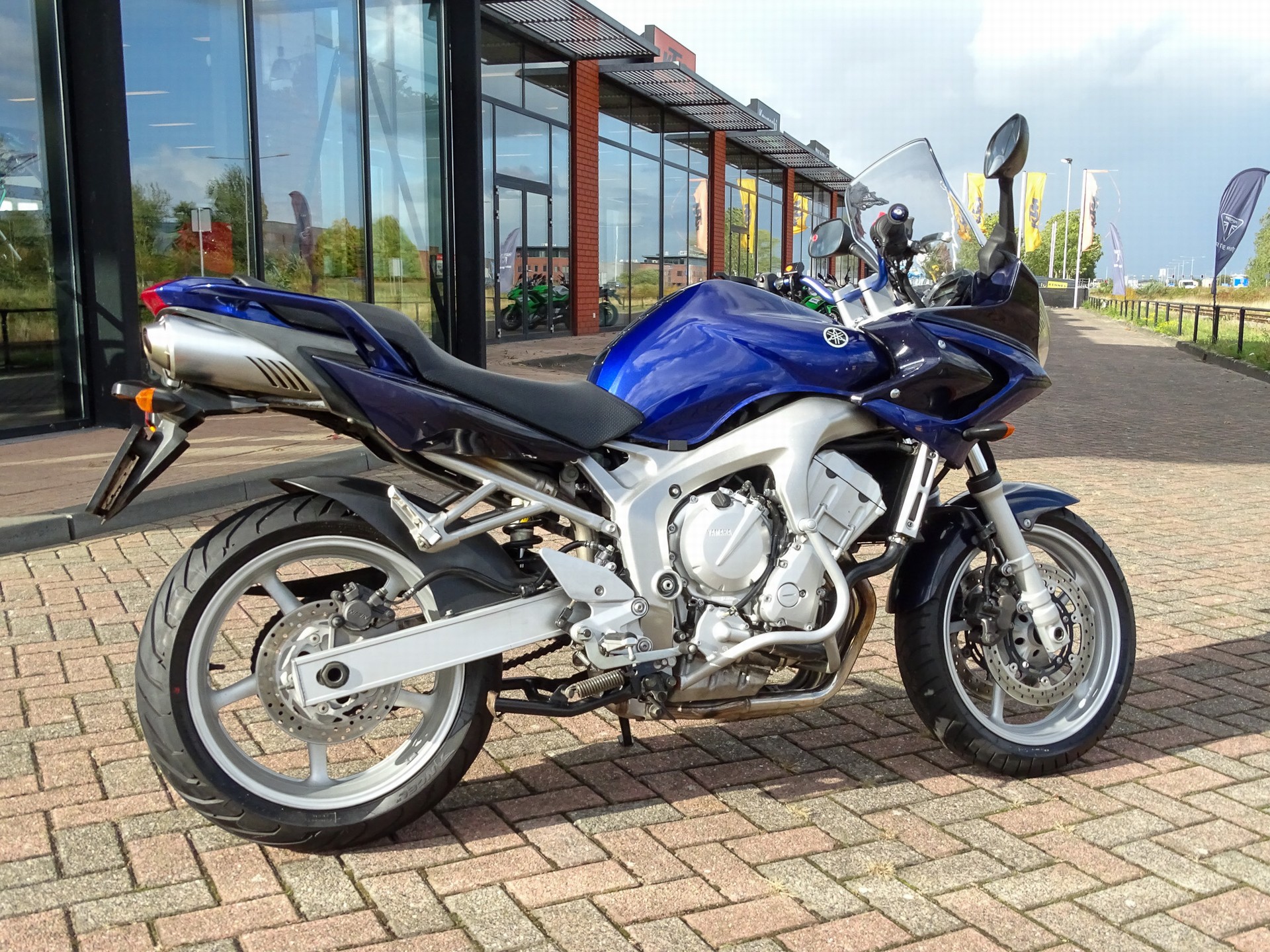 YAMAHA FZ6-S FAZER