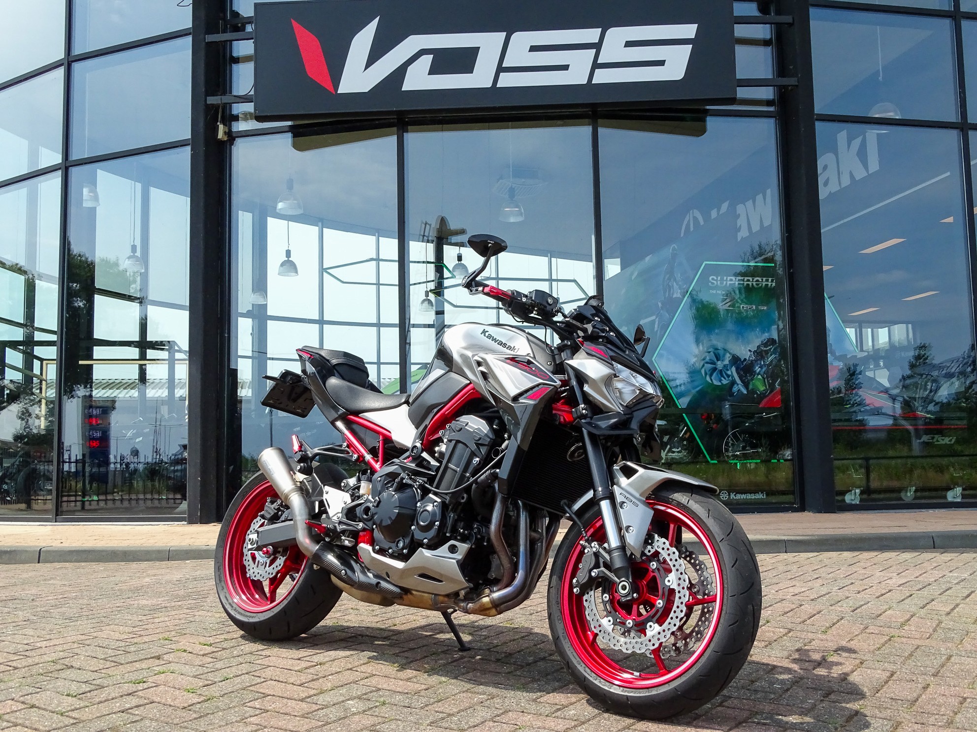 KAWASAKI Z900