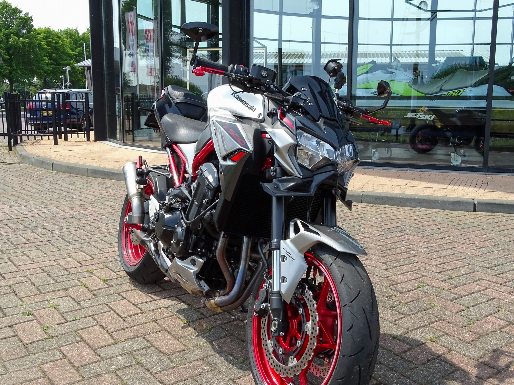 KAWASAKI Z900