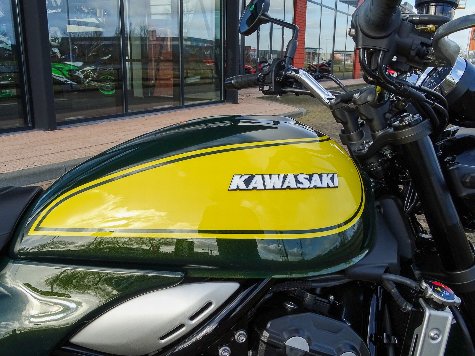 KAWASAKI Z900RS Kawasaki Z900RS 2024