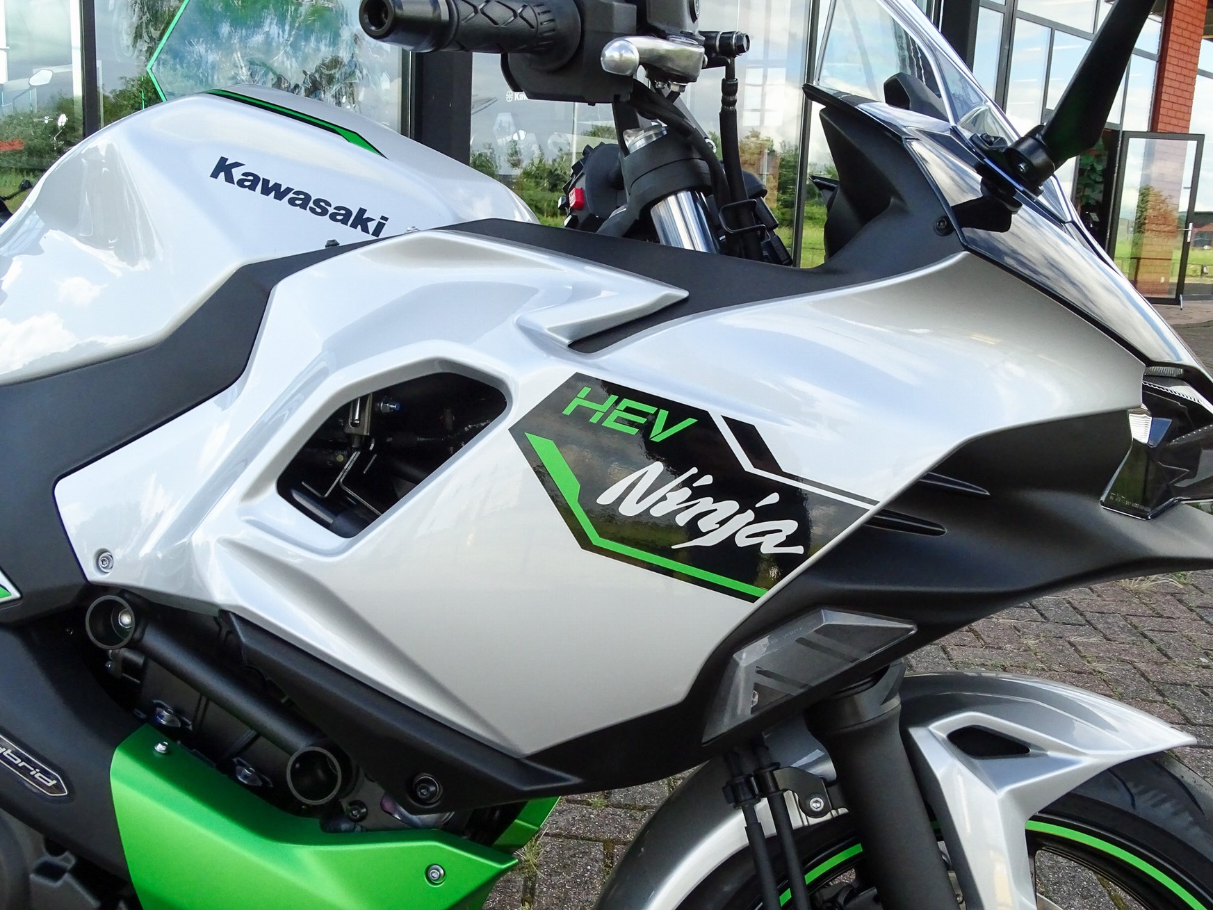 KAWASAKI NINJA 7 HYBRID