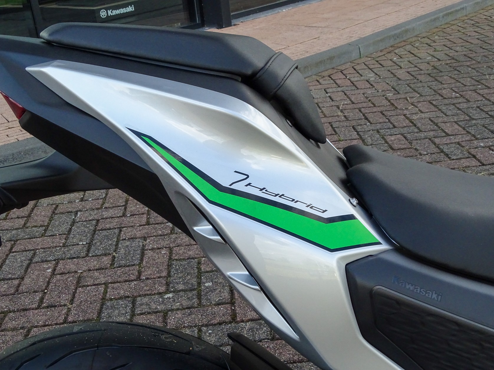 KAWASAKI NINJA 7 HYBRID
