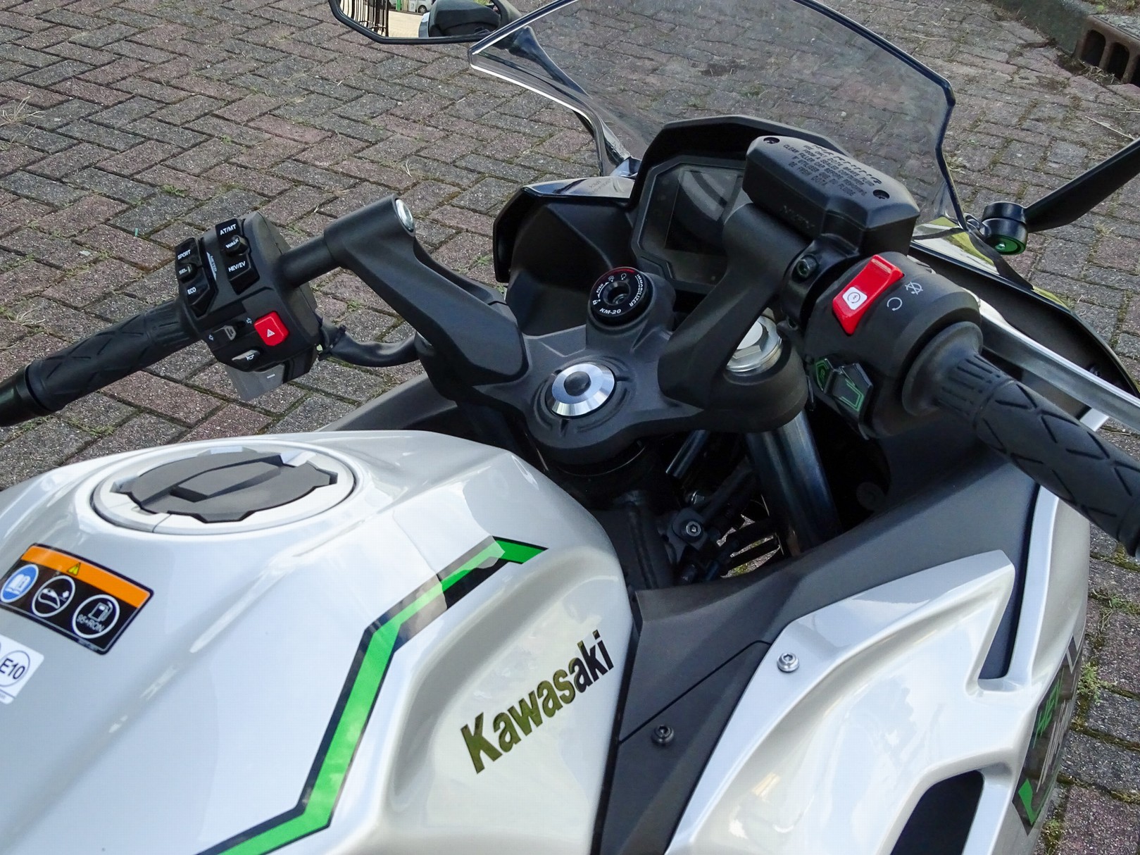 KAWASAKI NINJA 7 HYBRID