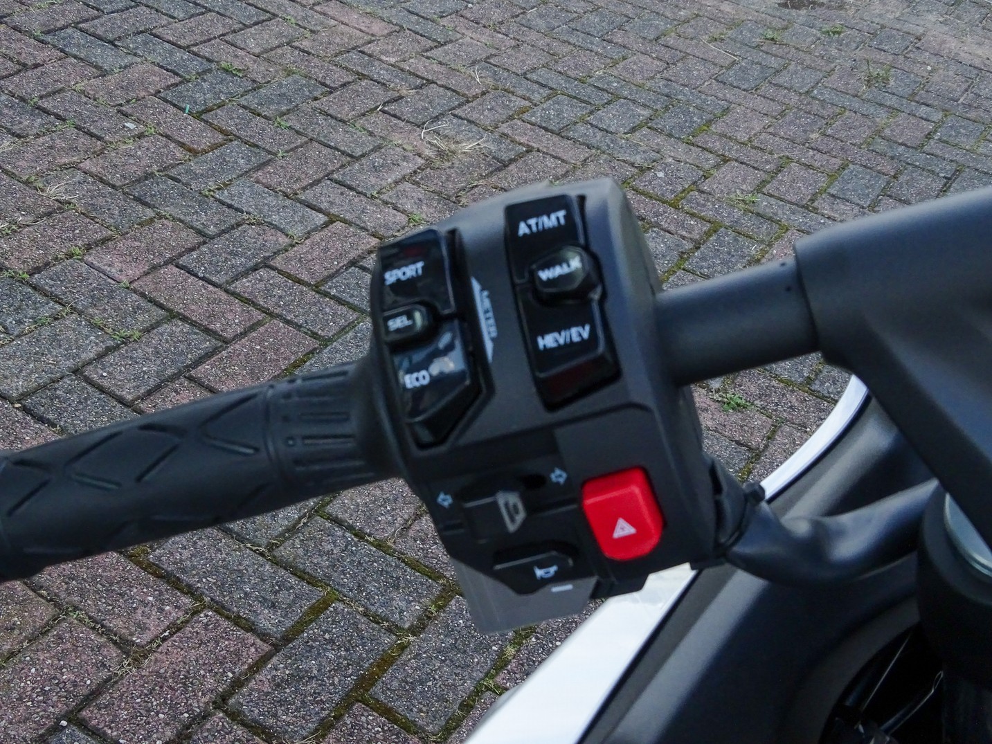 KAWASAKI NINJA 7 HYBRID