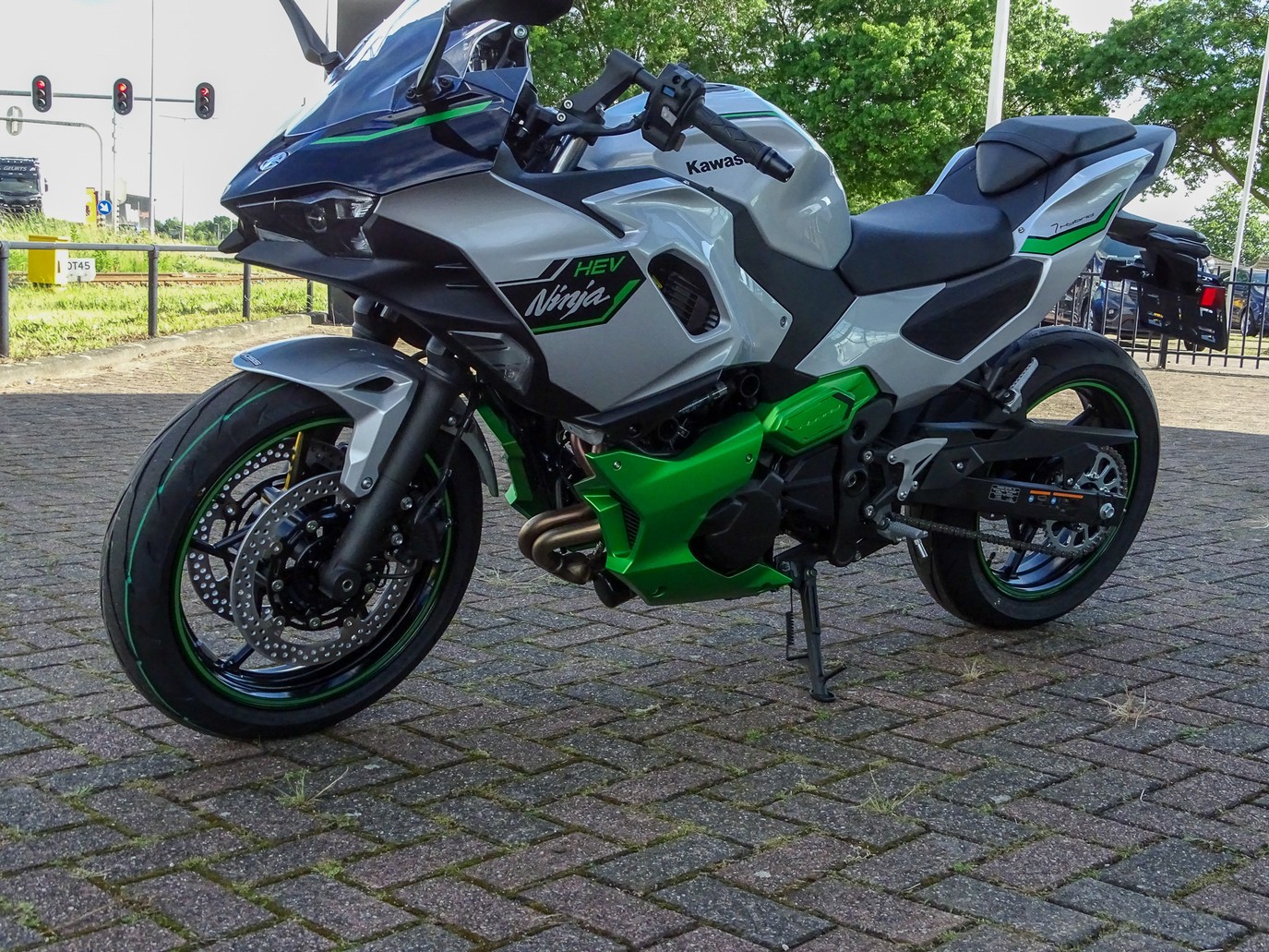 KAWASAKI NINJA 7 HYBRID