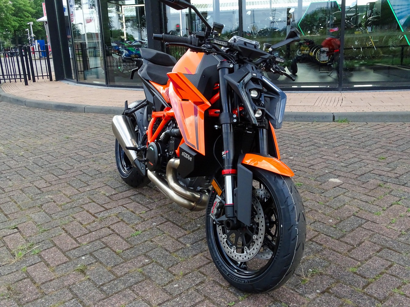 KTM 1390 SUPER DUKE R