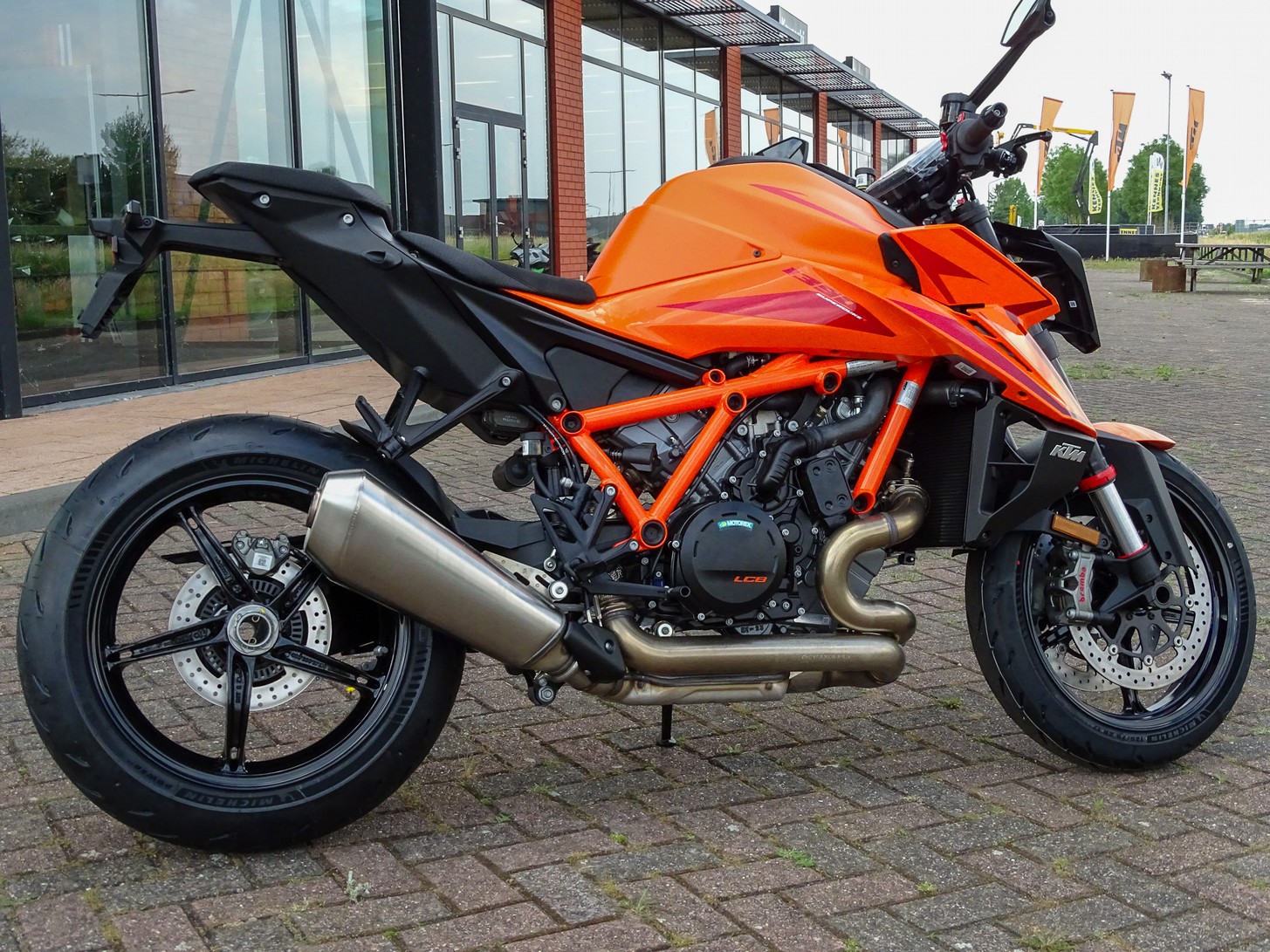 KTM 1390 SUPER DUKE R