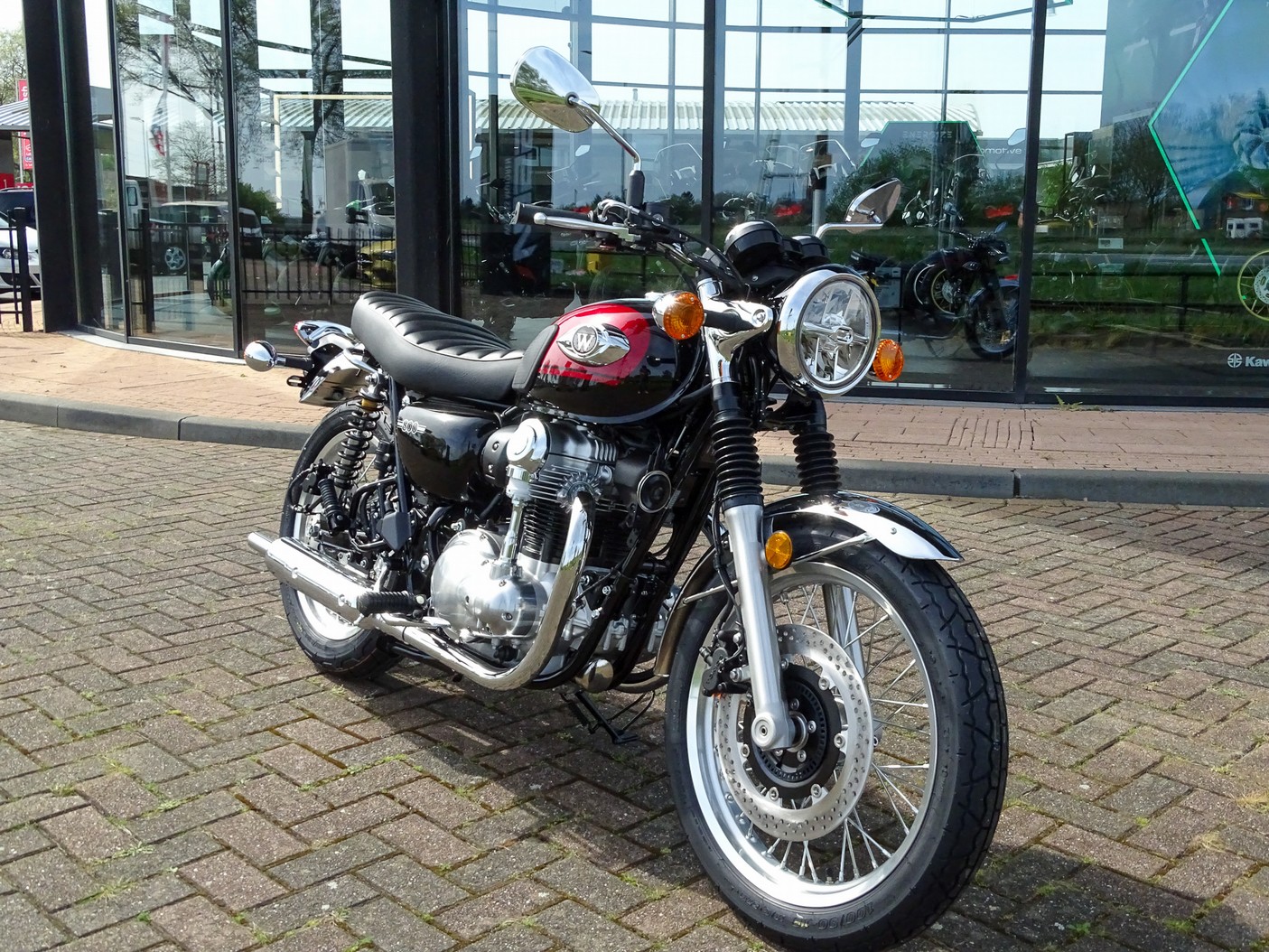KAWASAKI - W800