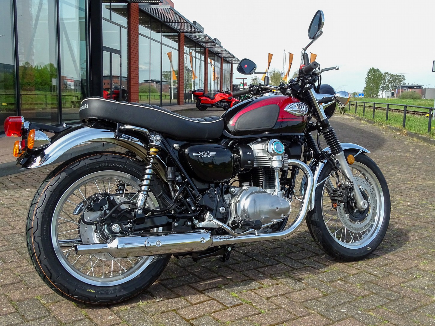 KAWASAKI - W800