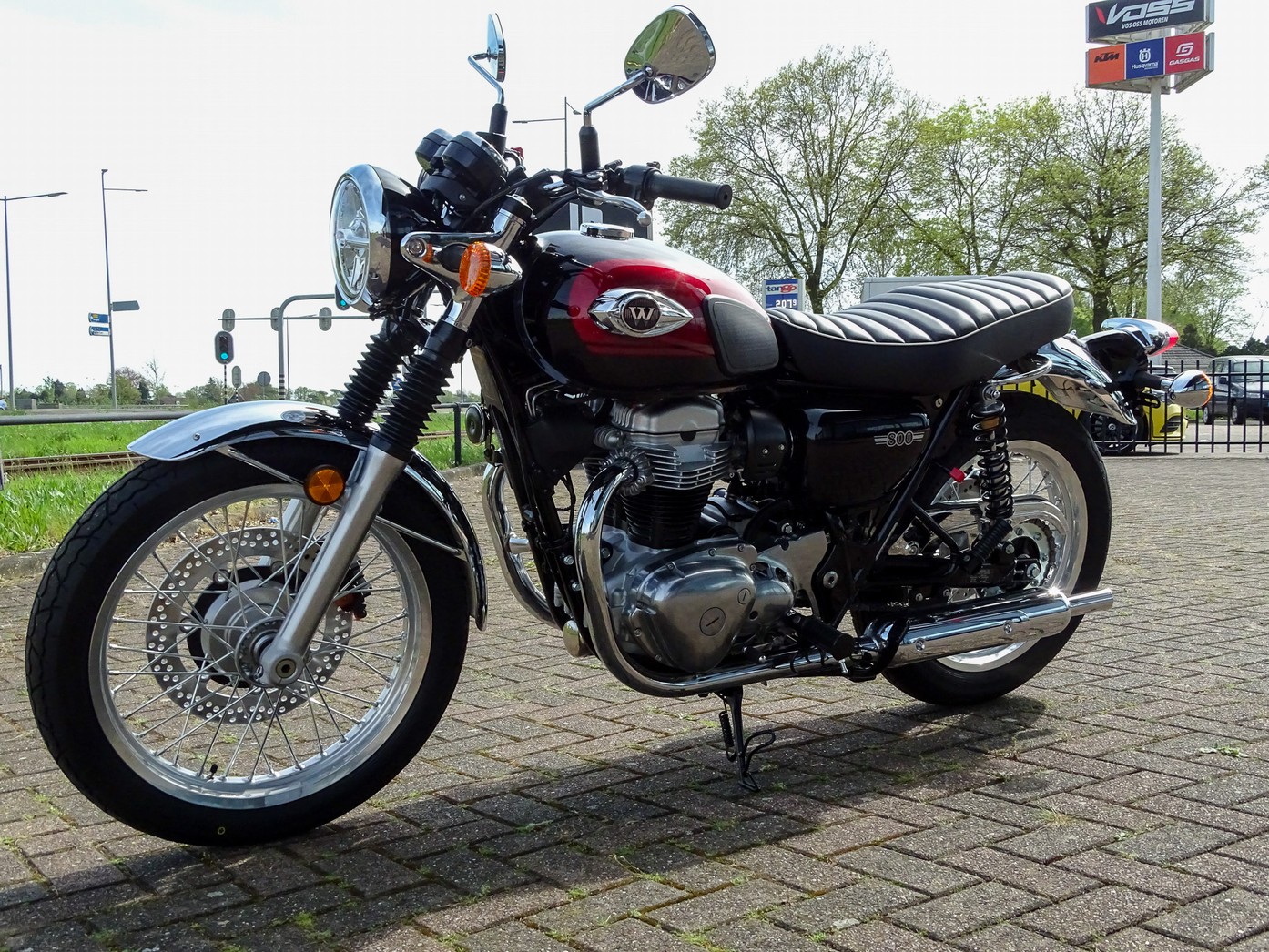 KAWASAKI - W800
