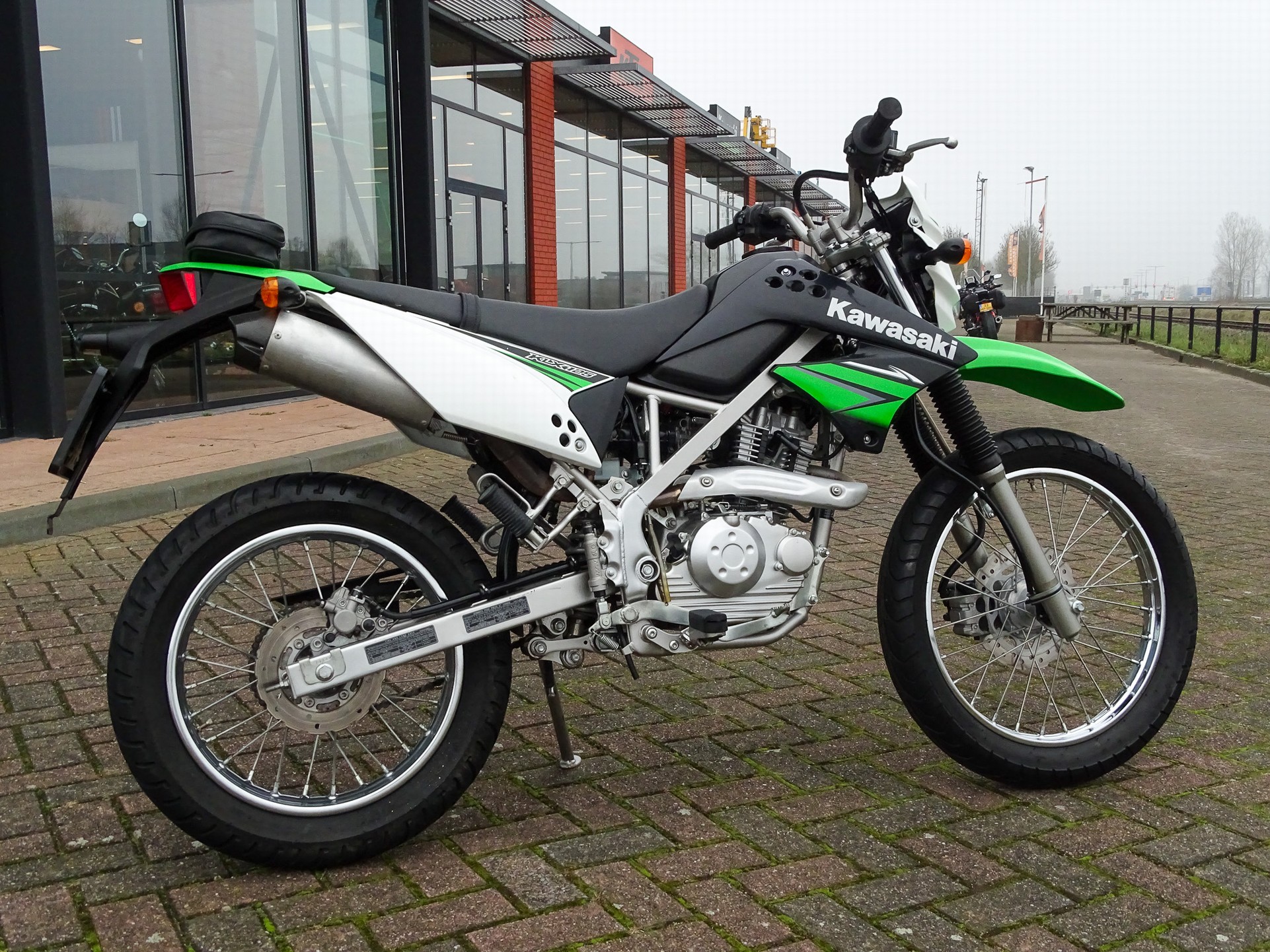 KAWASAKI KLX125