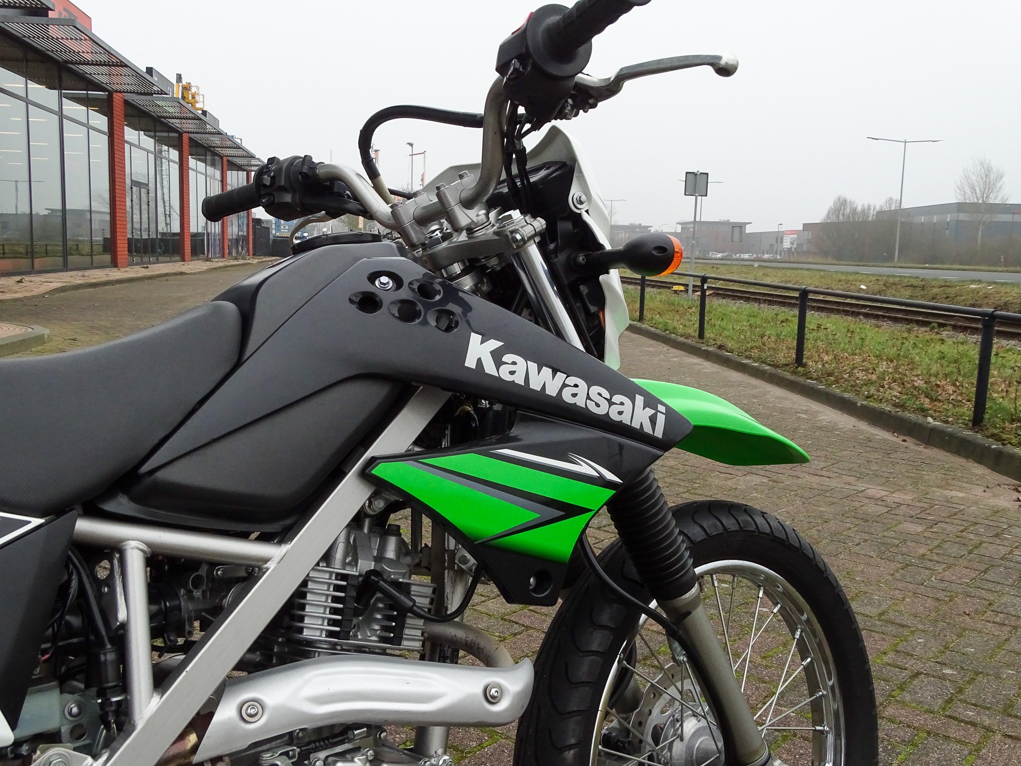 KAWASAKI KLX125
