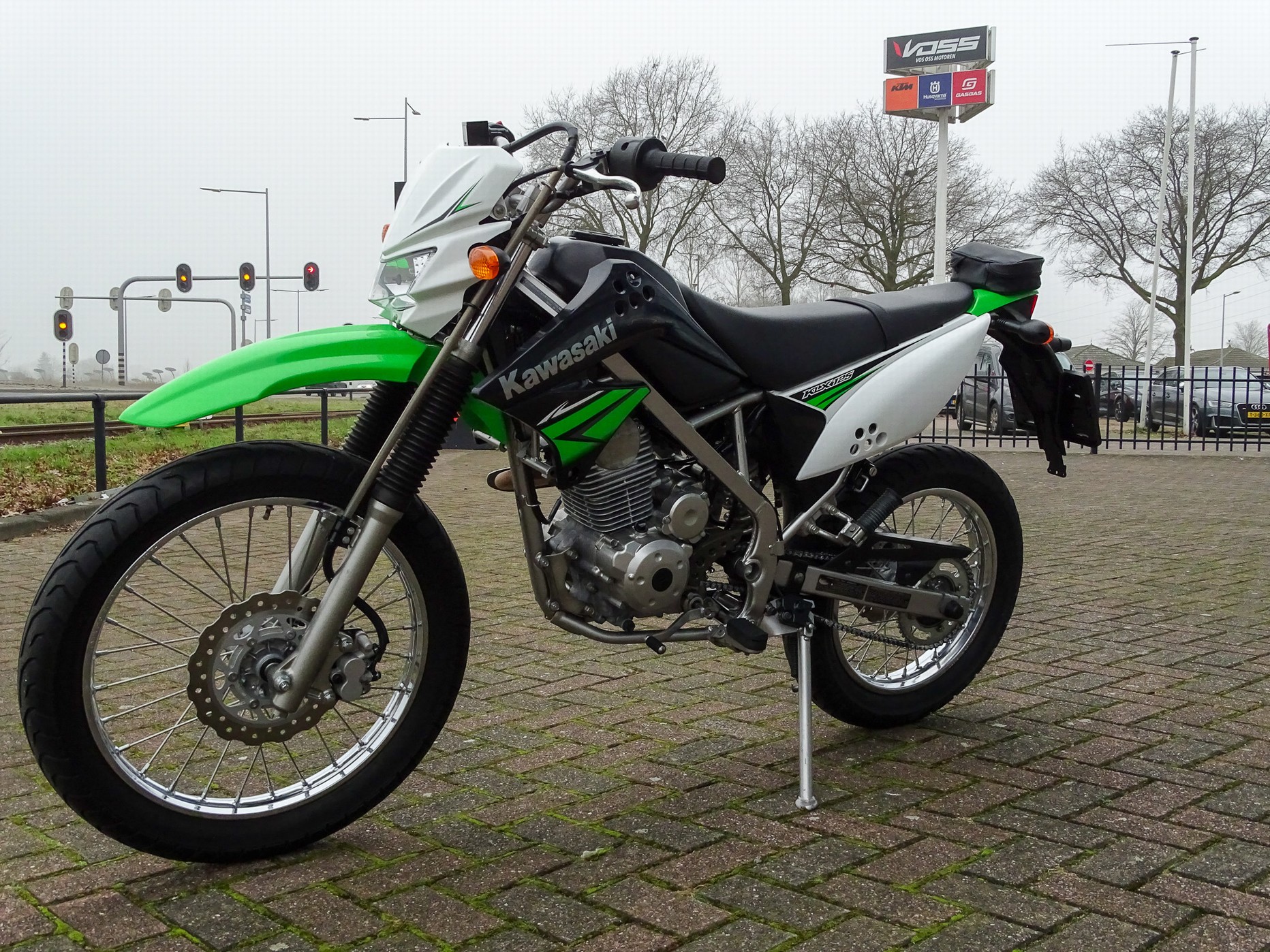 KAWASAKI KLX125