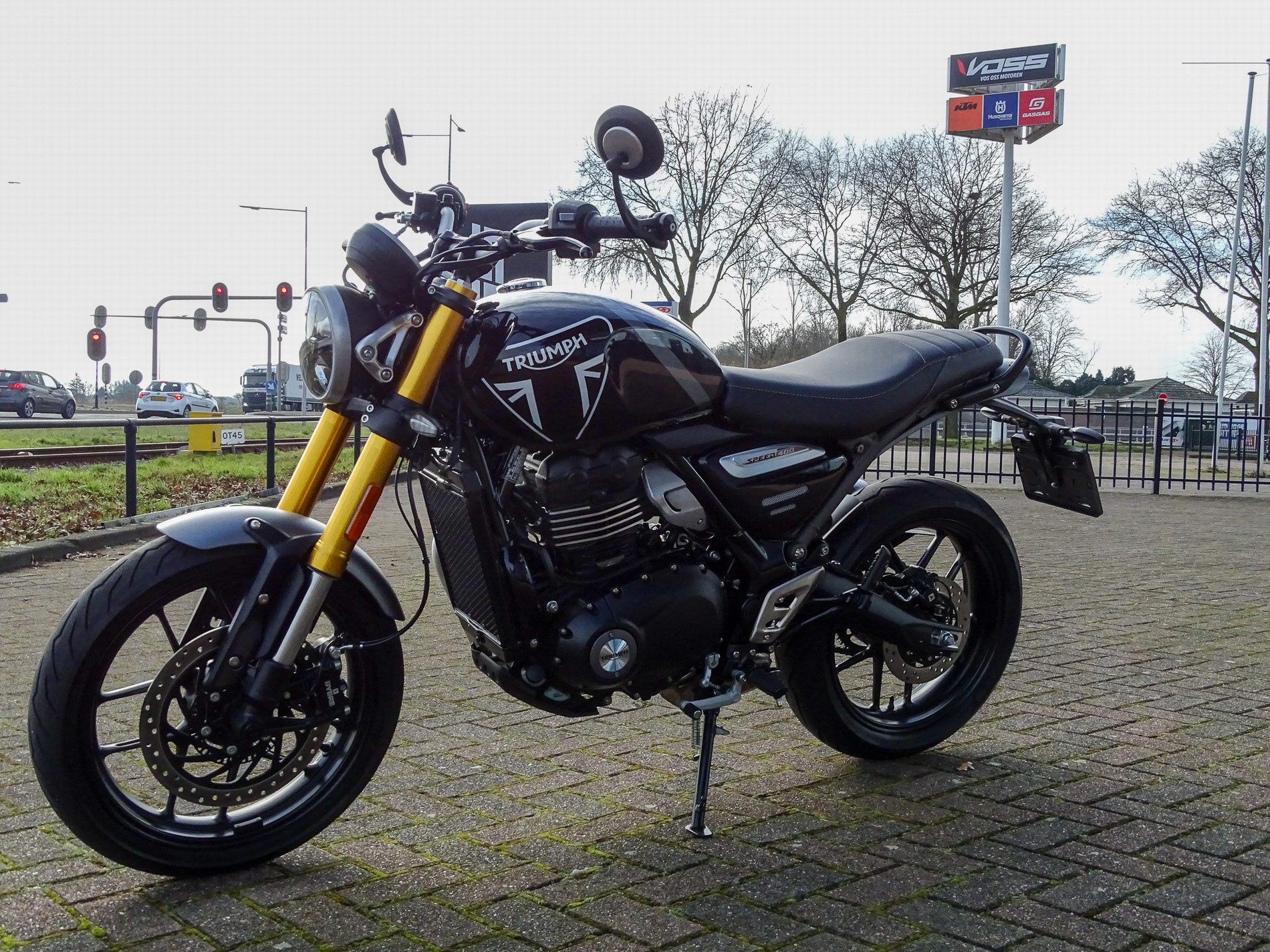 TRIUMPH - SPEED 400