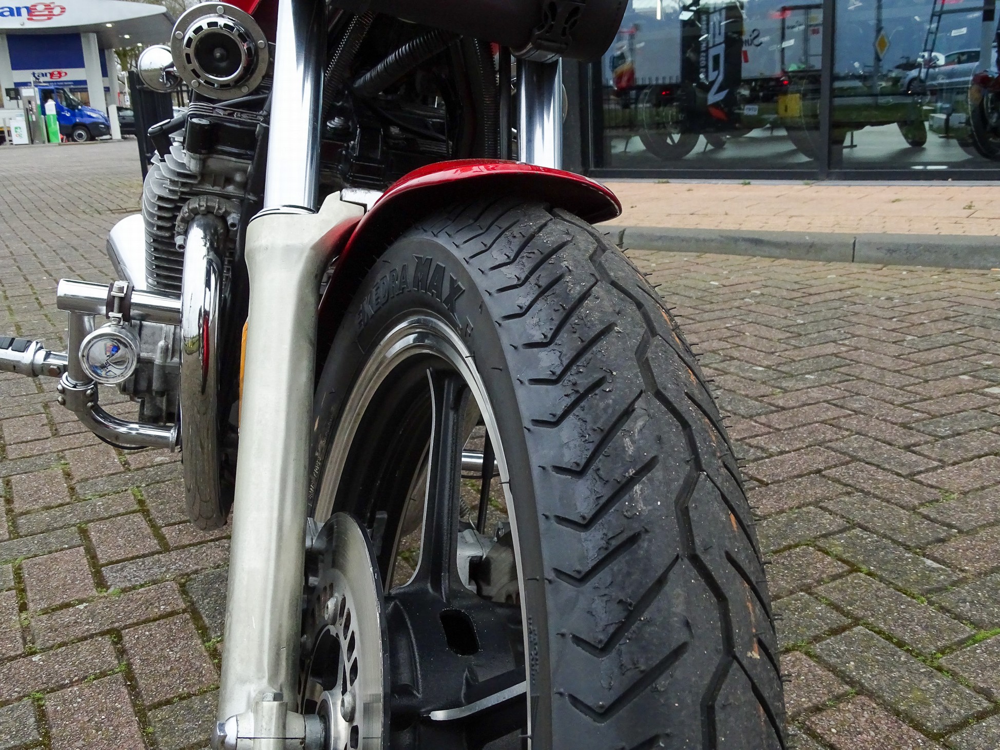 YAMAHA - XJ 700 S