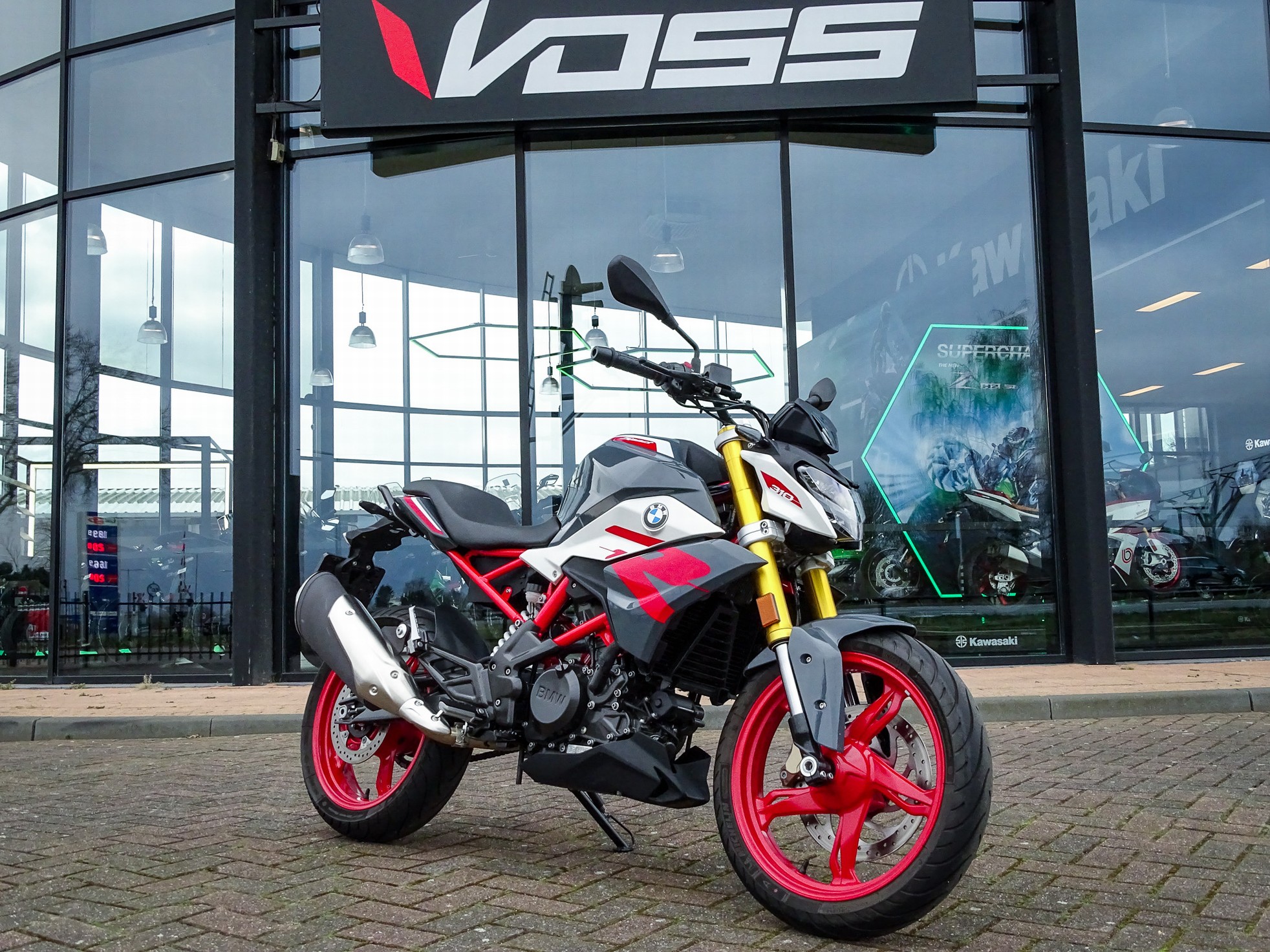 BMW - G 310 R