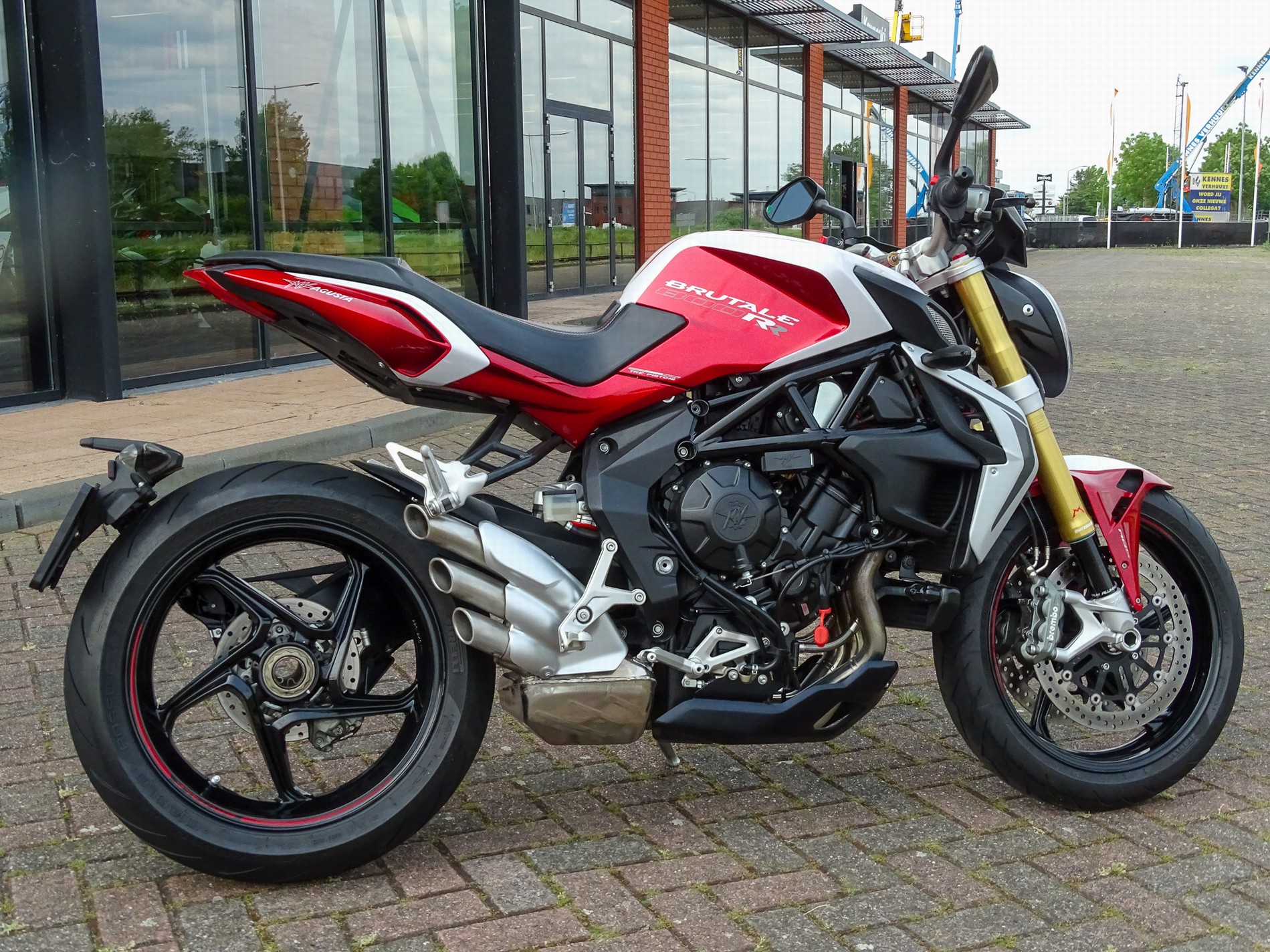 MV AGUSTA BRUTALE 800 RR
