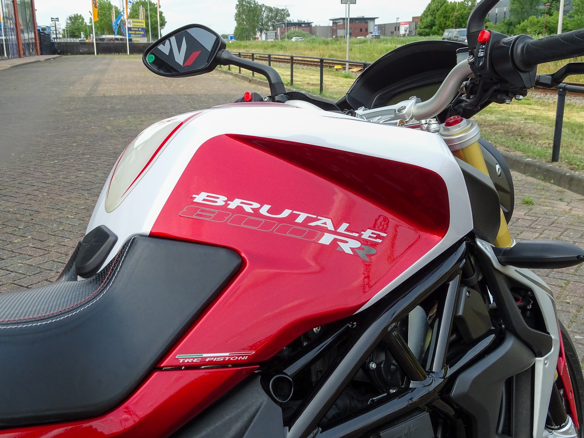 MV AGUSTA BRUTALE 800 RR