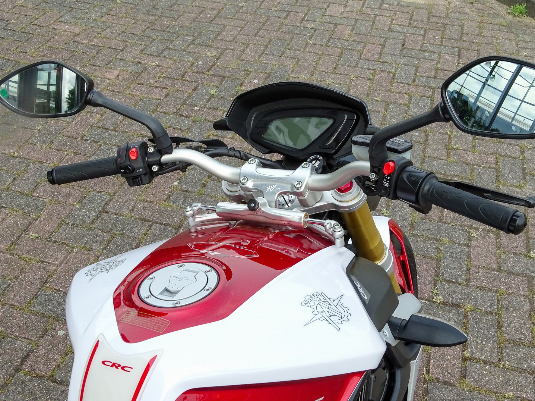 MV AGUSTA BRUTALE 800 RR