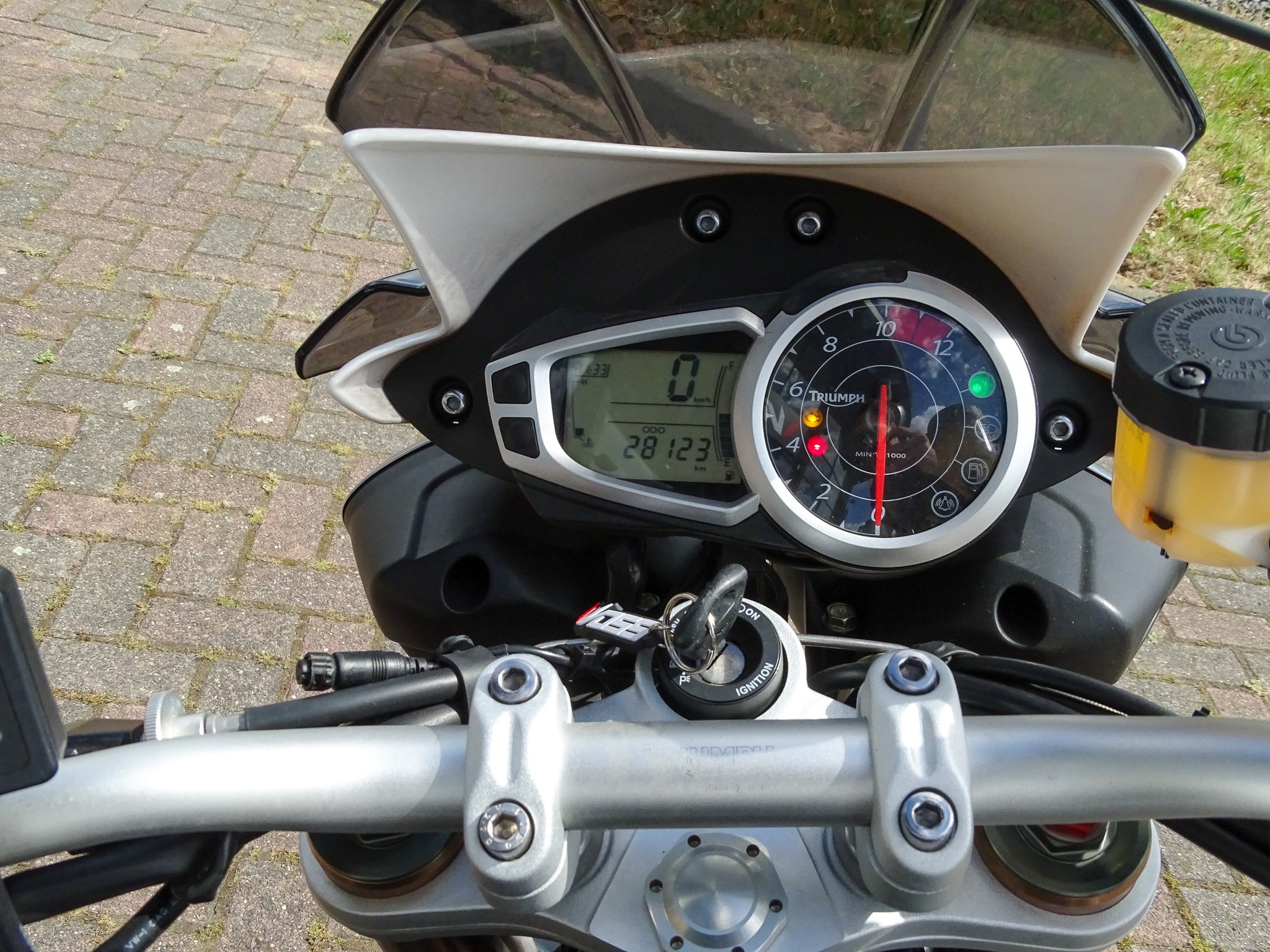 TRIUMPH SPEED TRIPLE 1050