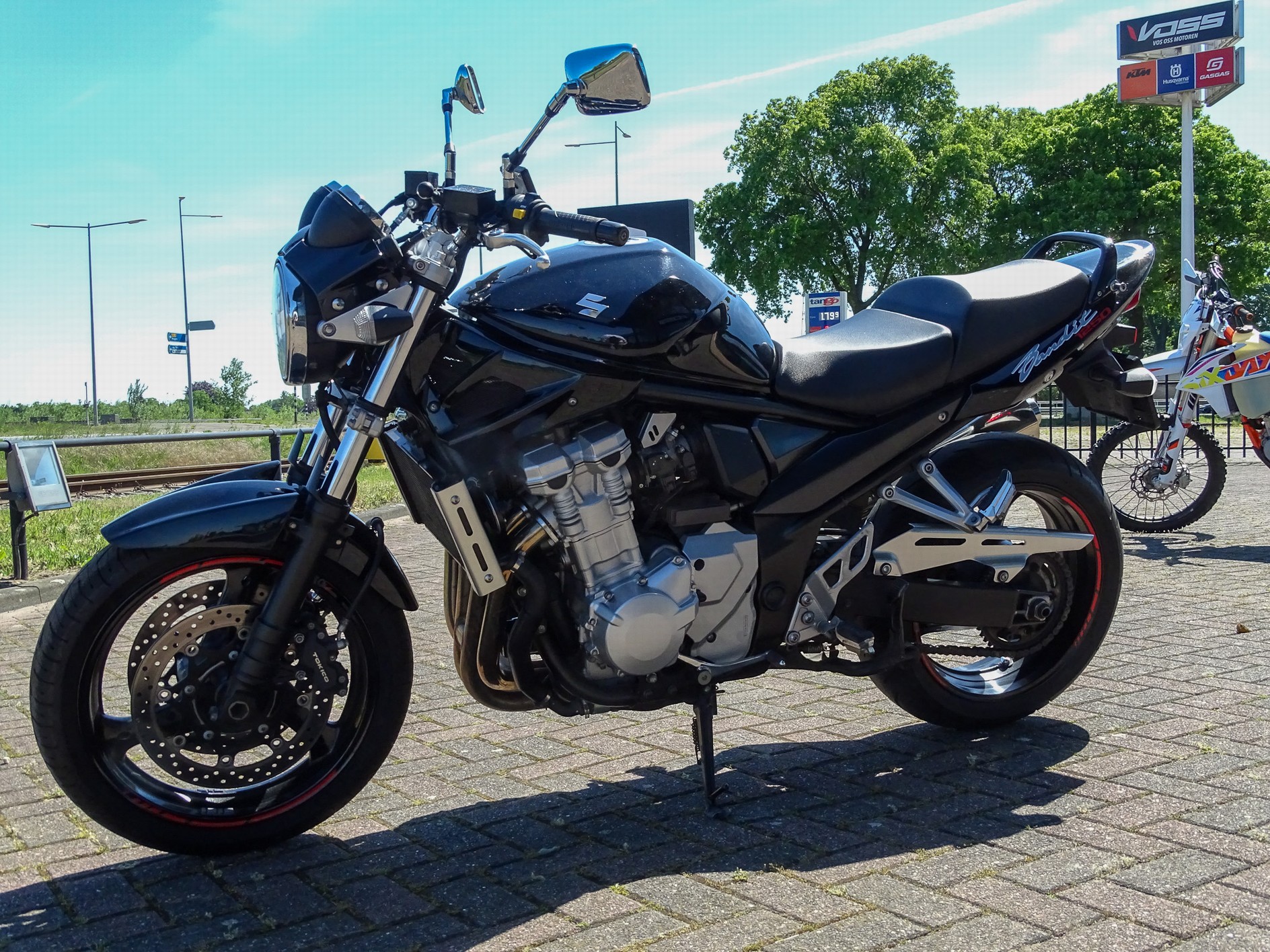 SUZUKI GSF1250