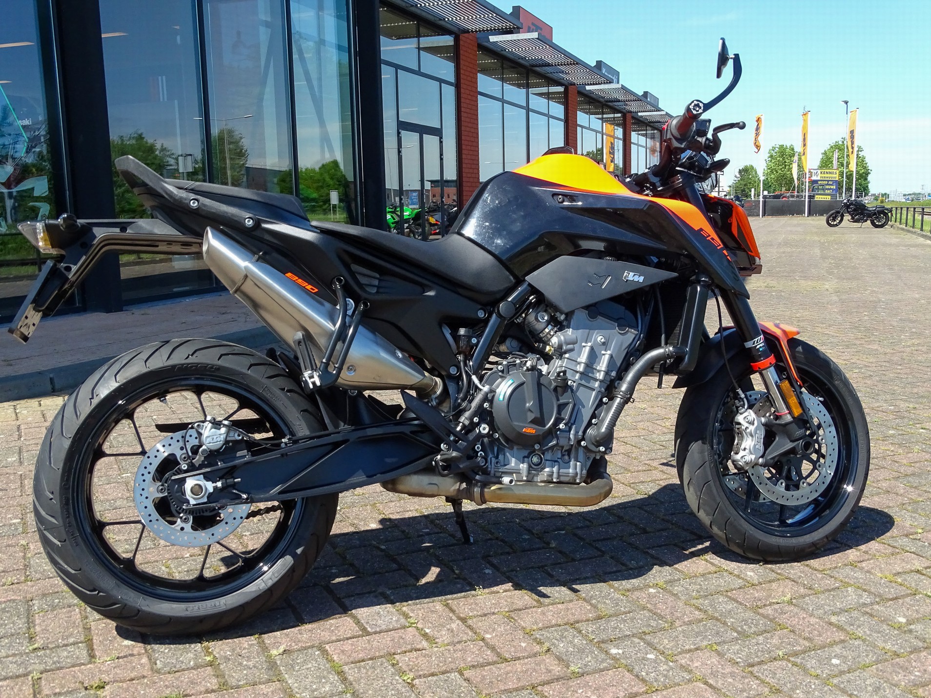 KTM 890 DUKE